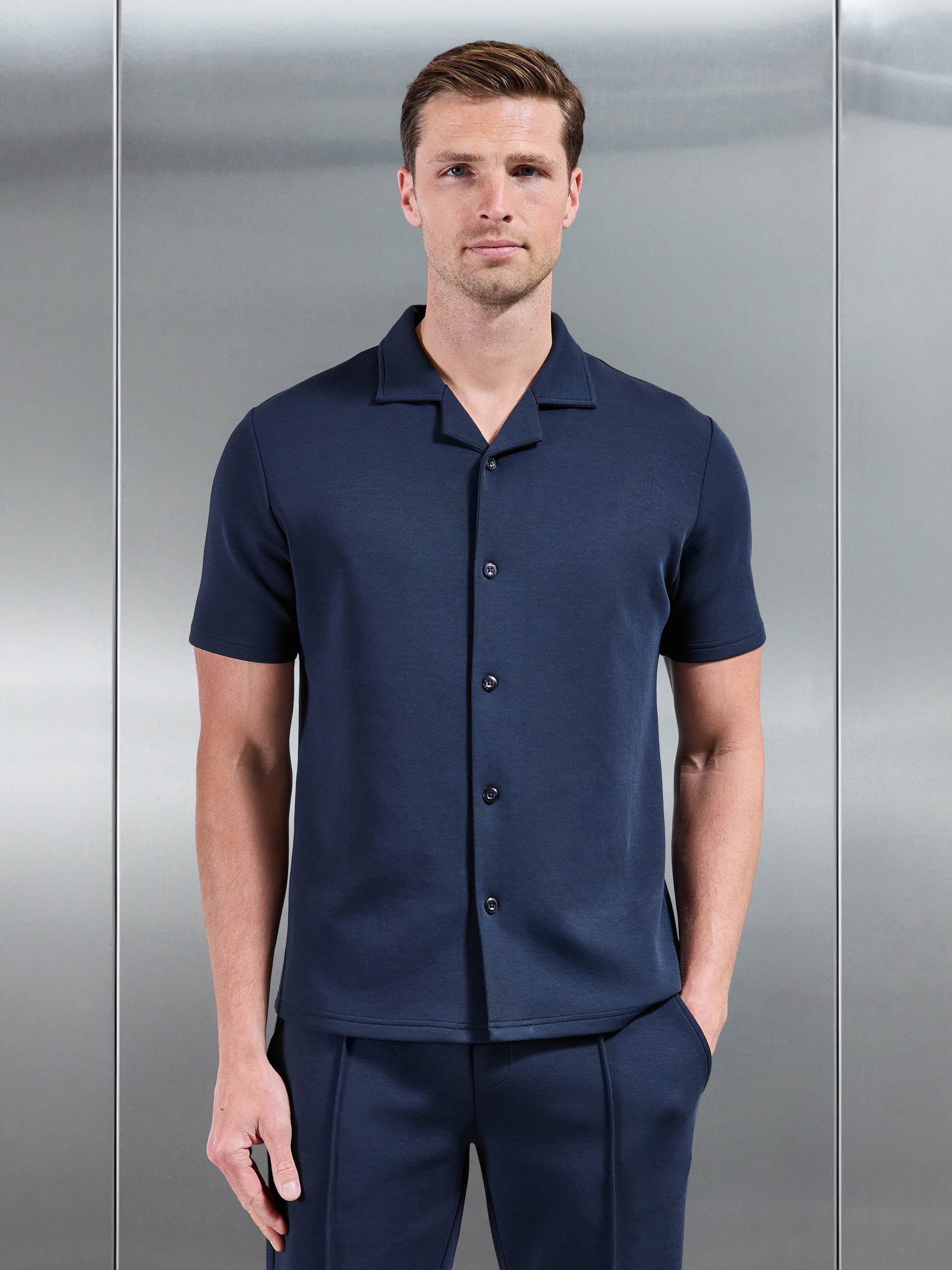 Mens Everyday Luxe Revere Collar Shirt in Navy