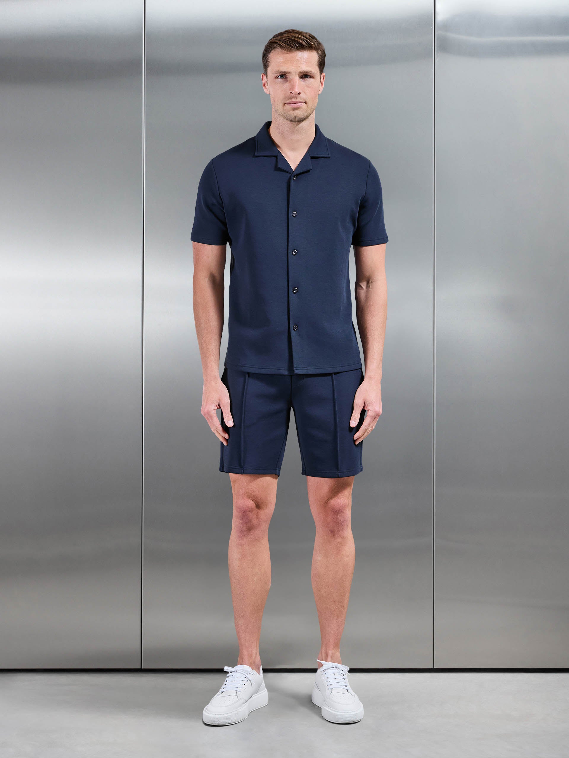 Mens Everyday Luxe Revere Collar Shirt in Navy