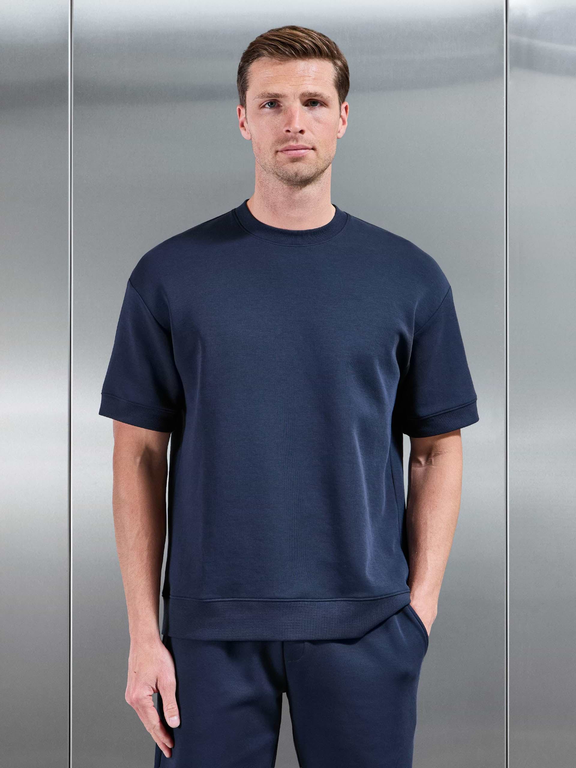 Everyday Luxe Ribbed Relaxed T-Shirt in Navy