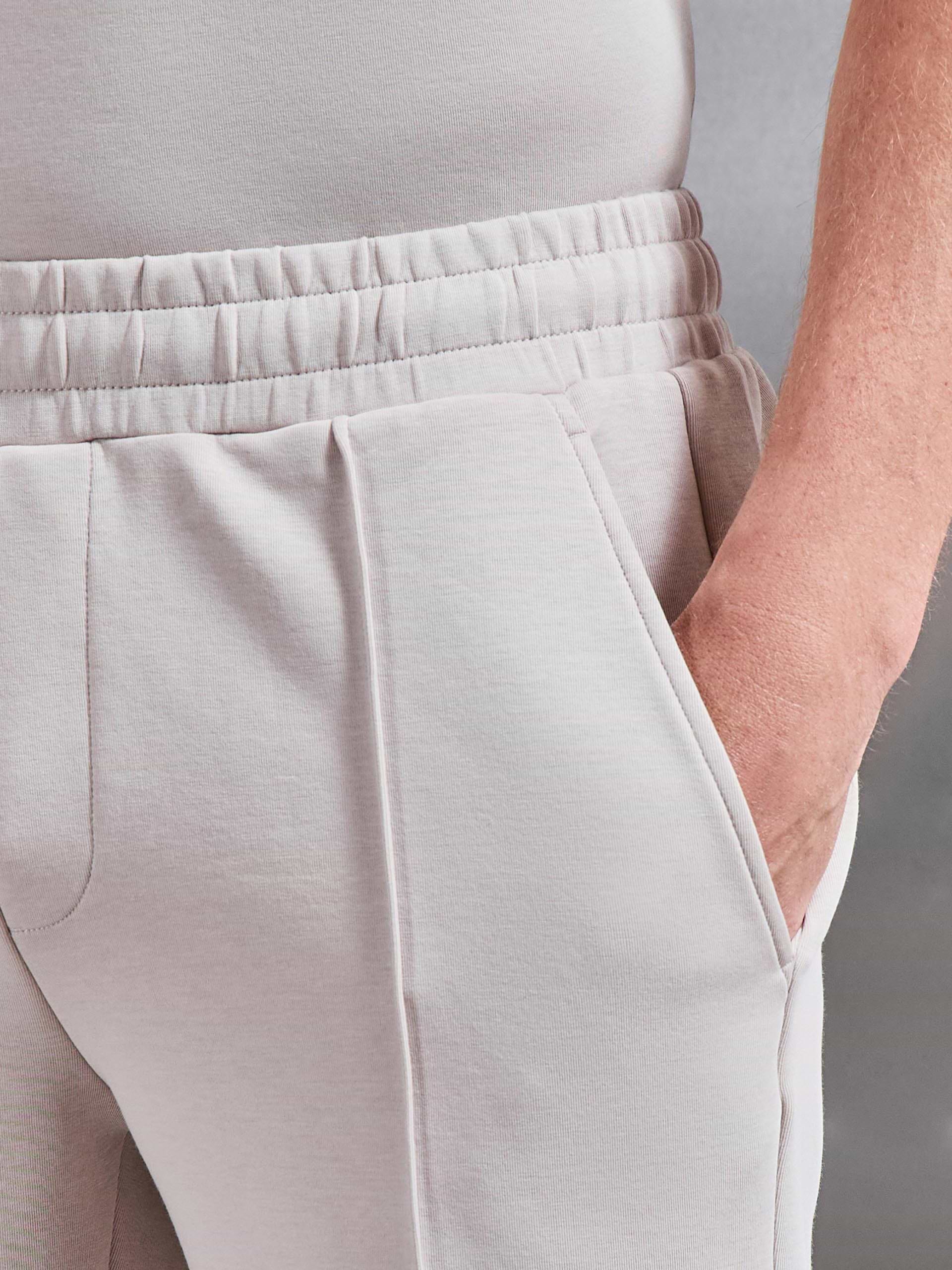 Everyday Luxe Short in Beige