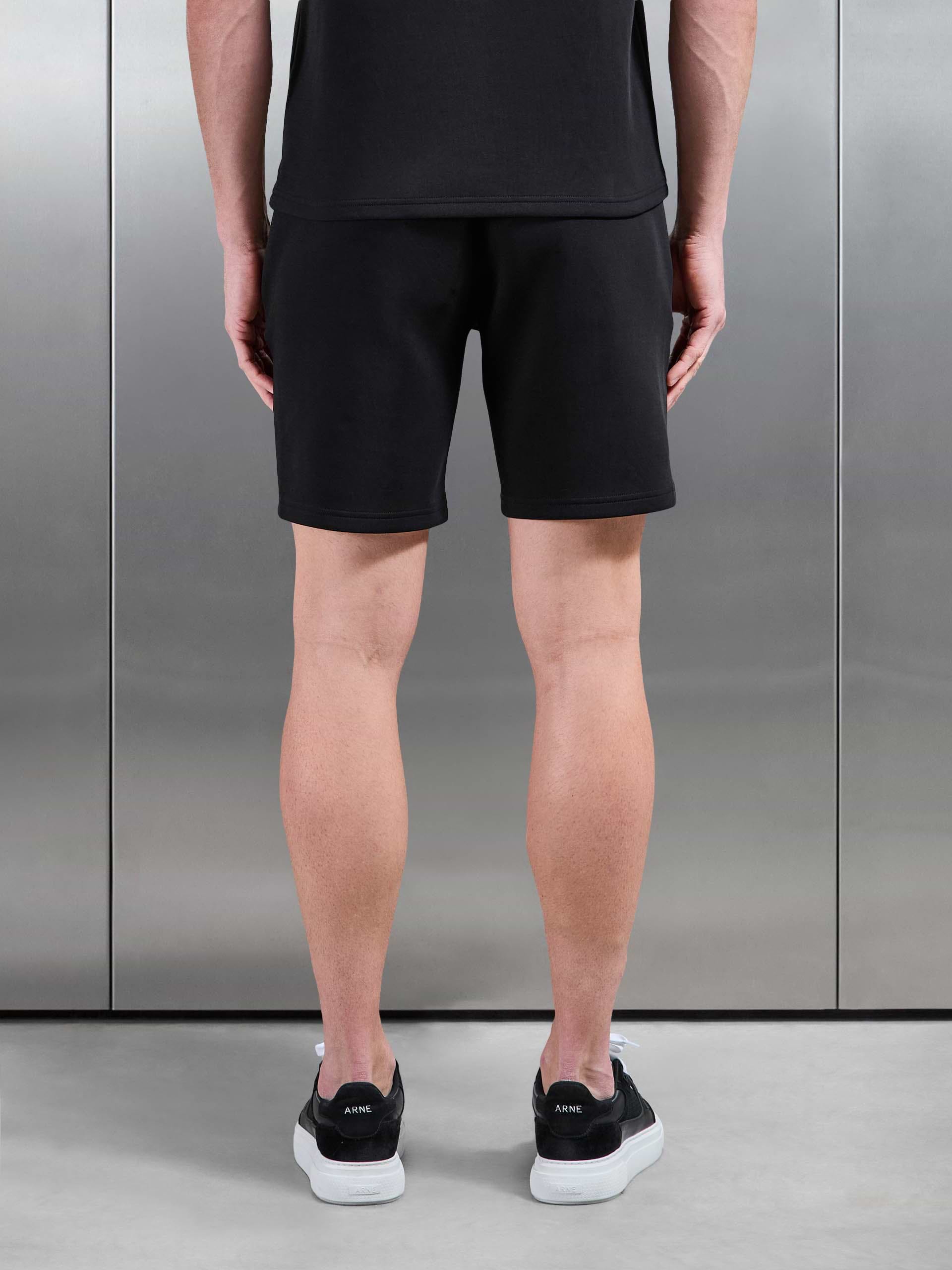 Everyday Luxe Short in Black