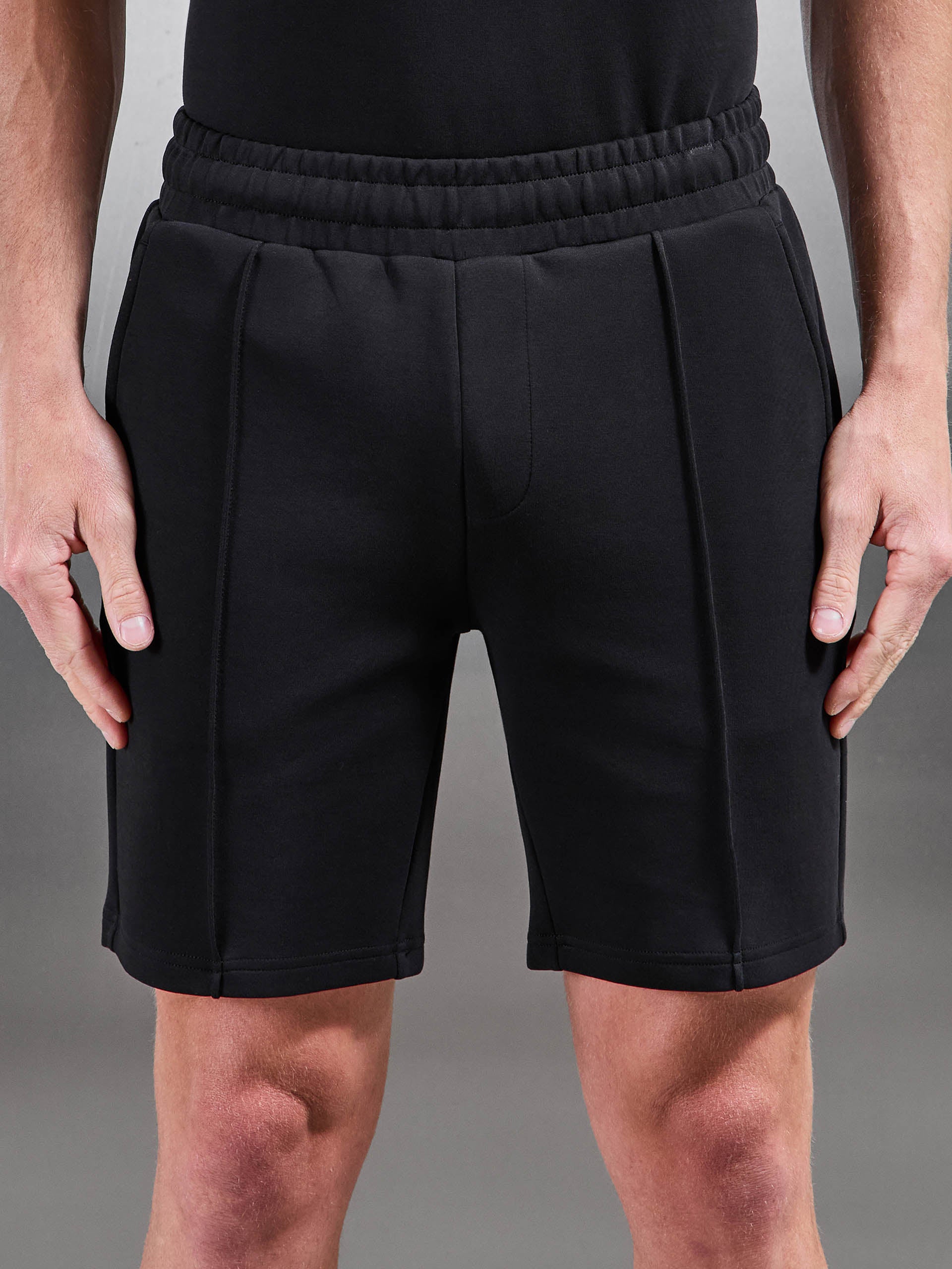 Mens Everyday Luxe Short in Black