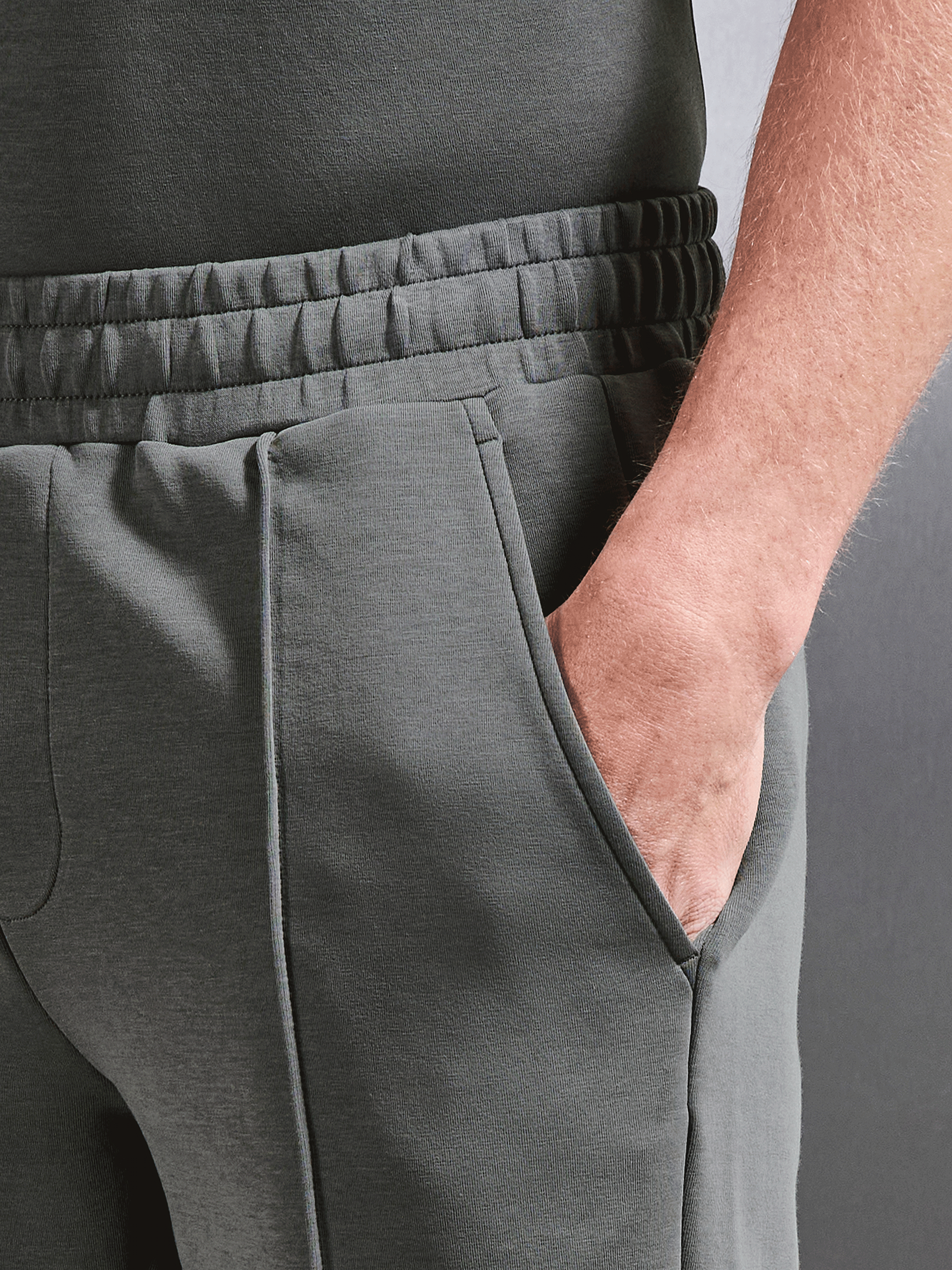Mens Everyday Luxe Short in Grey