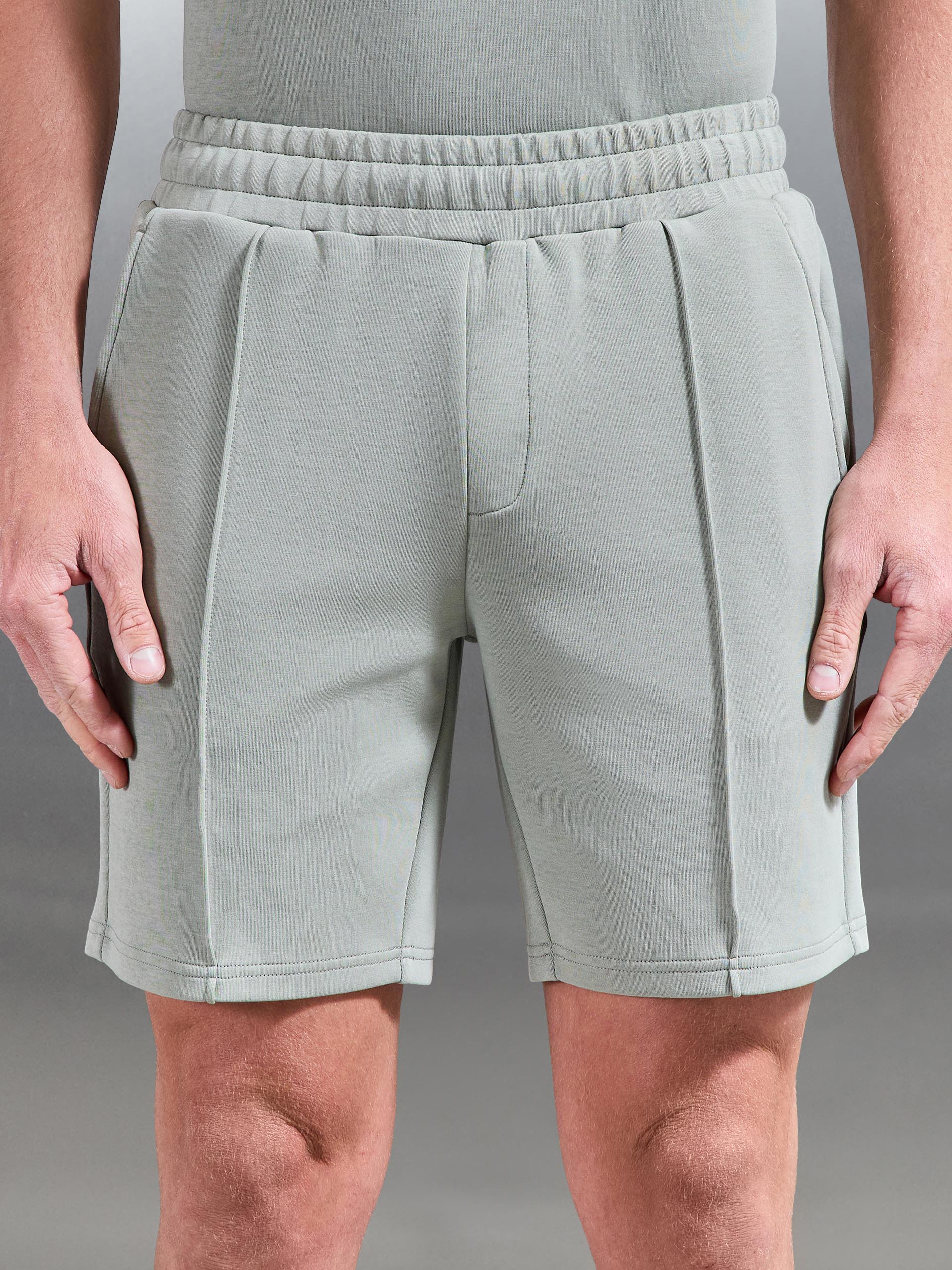 Mens Everyday Luxe Short in Light Sage