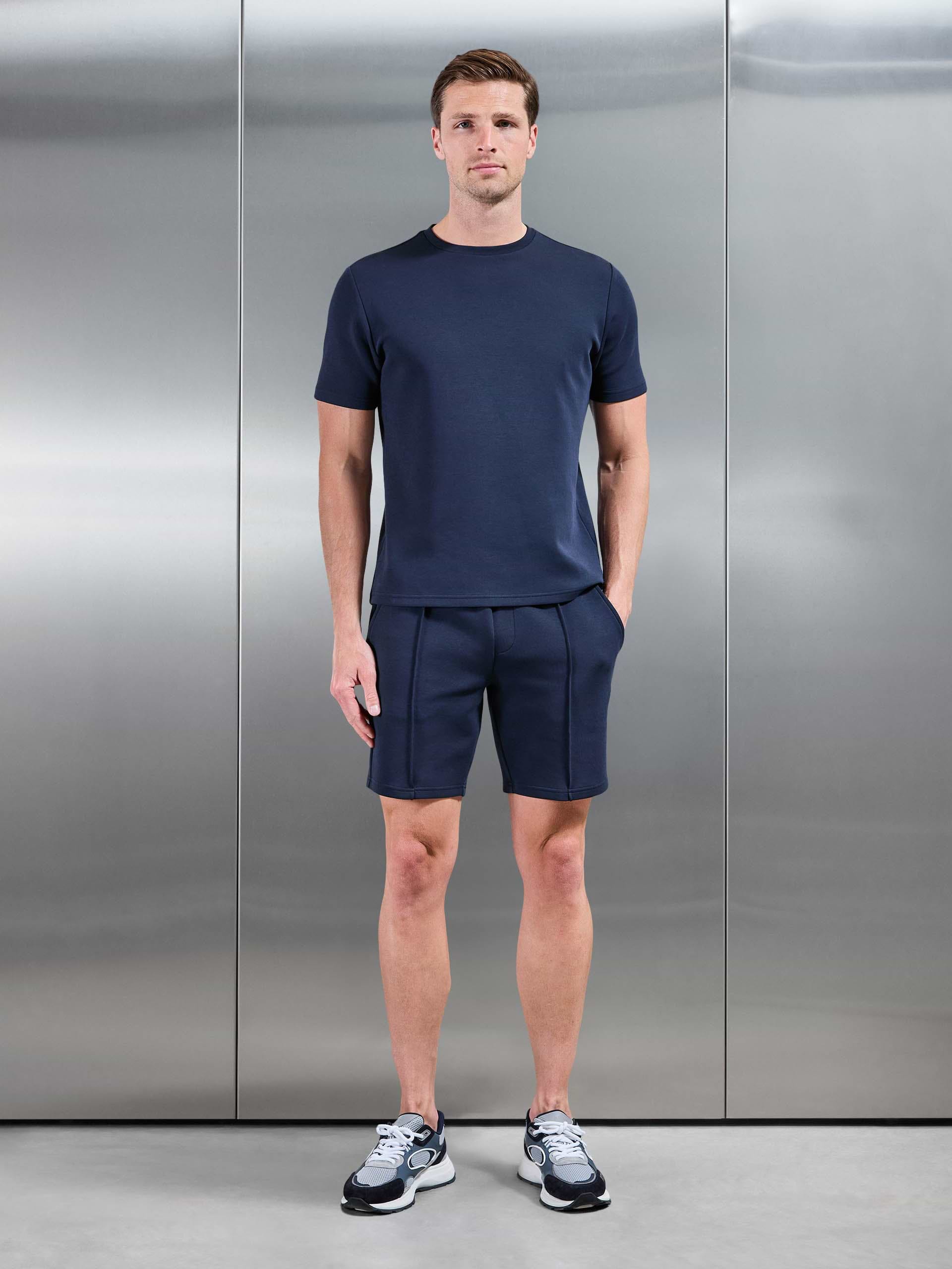 Mens Everyday Luxe Short in Navy