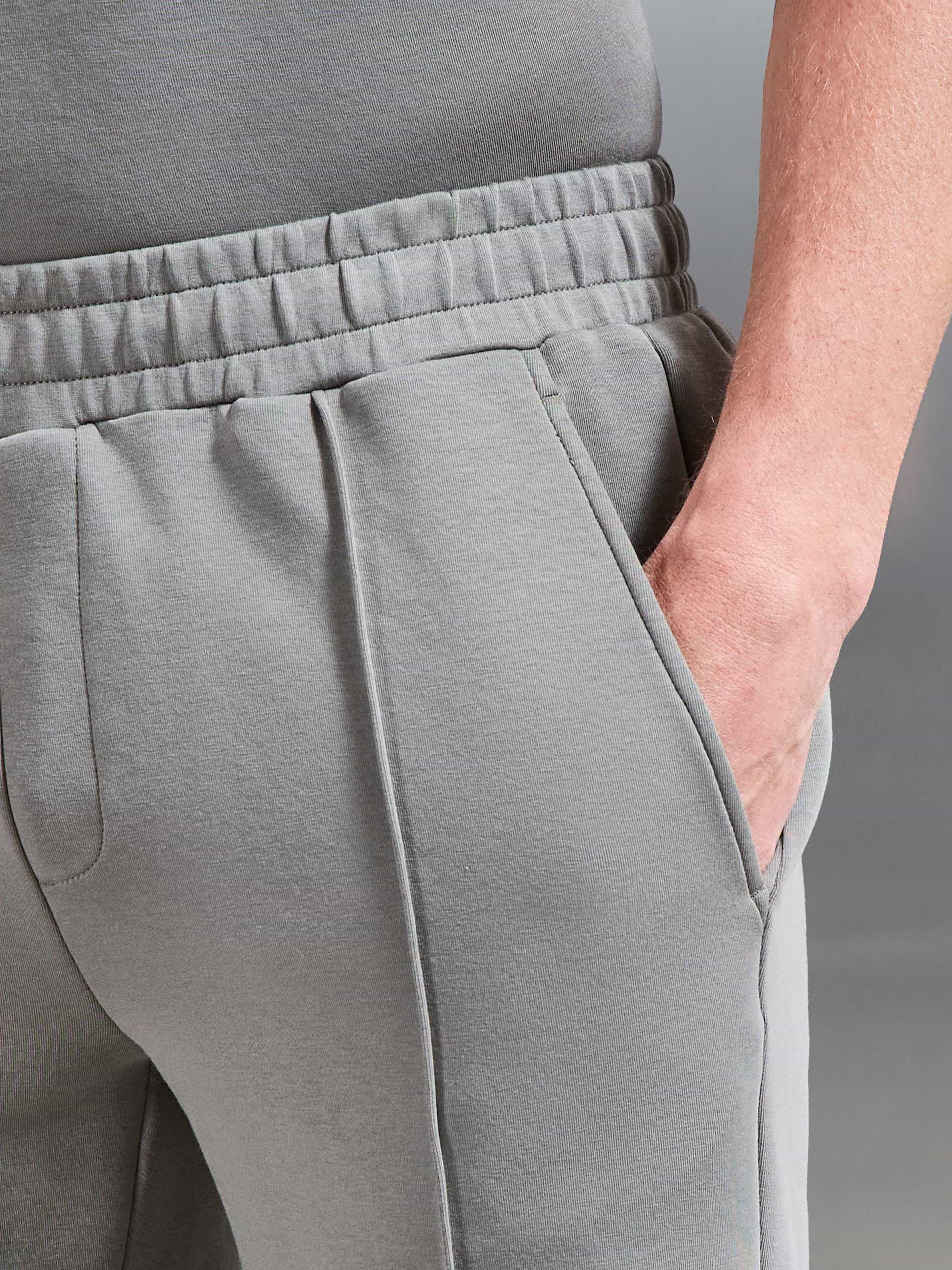 Everyday Luxe Short in Olive