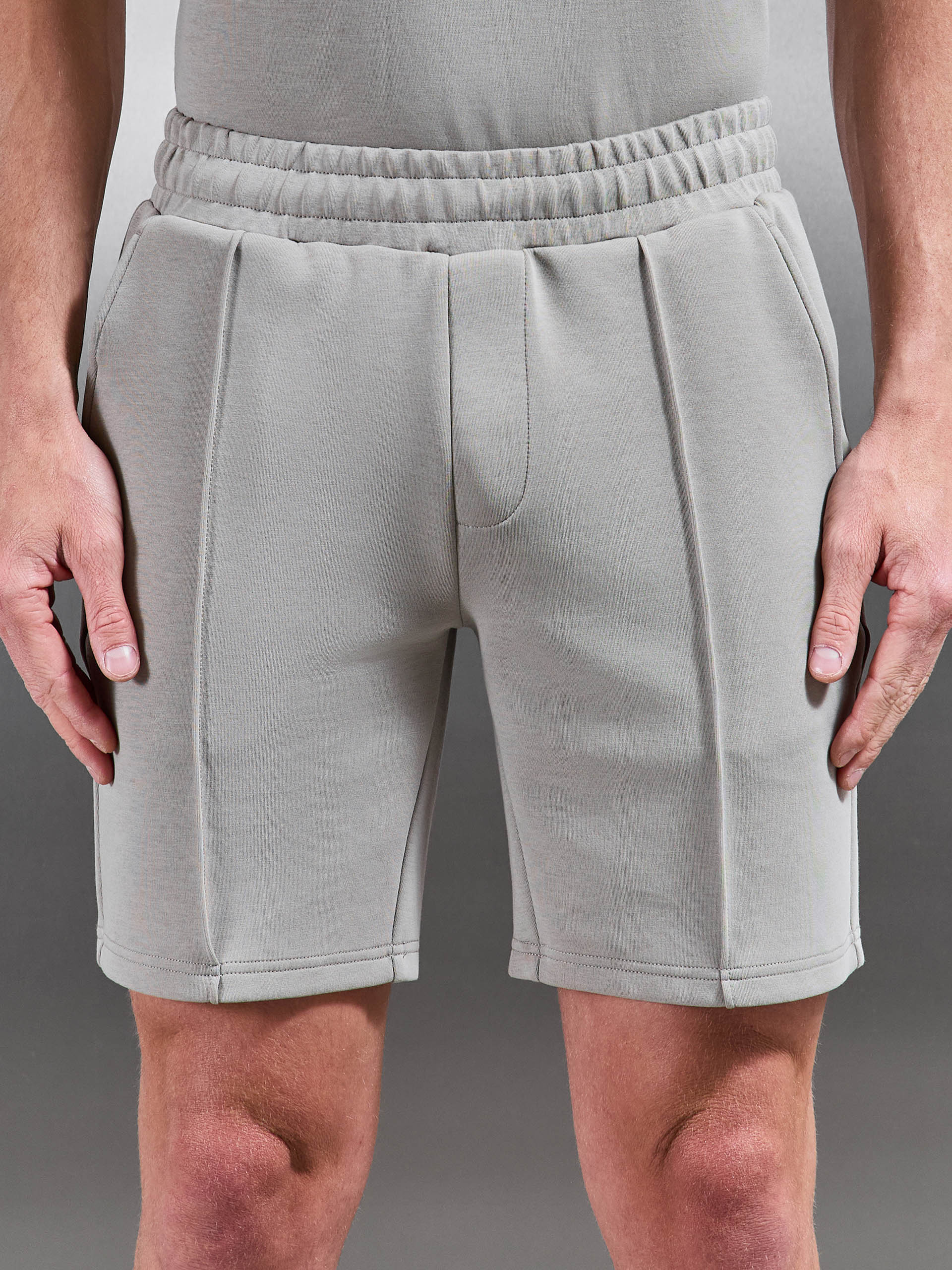 Mens Everyday Luxe Short in Stone
