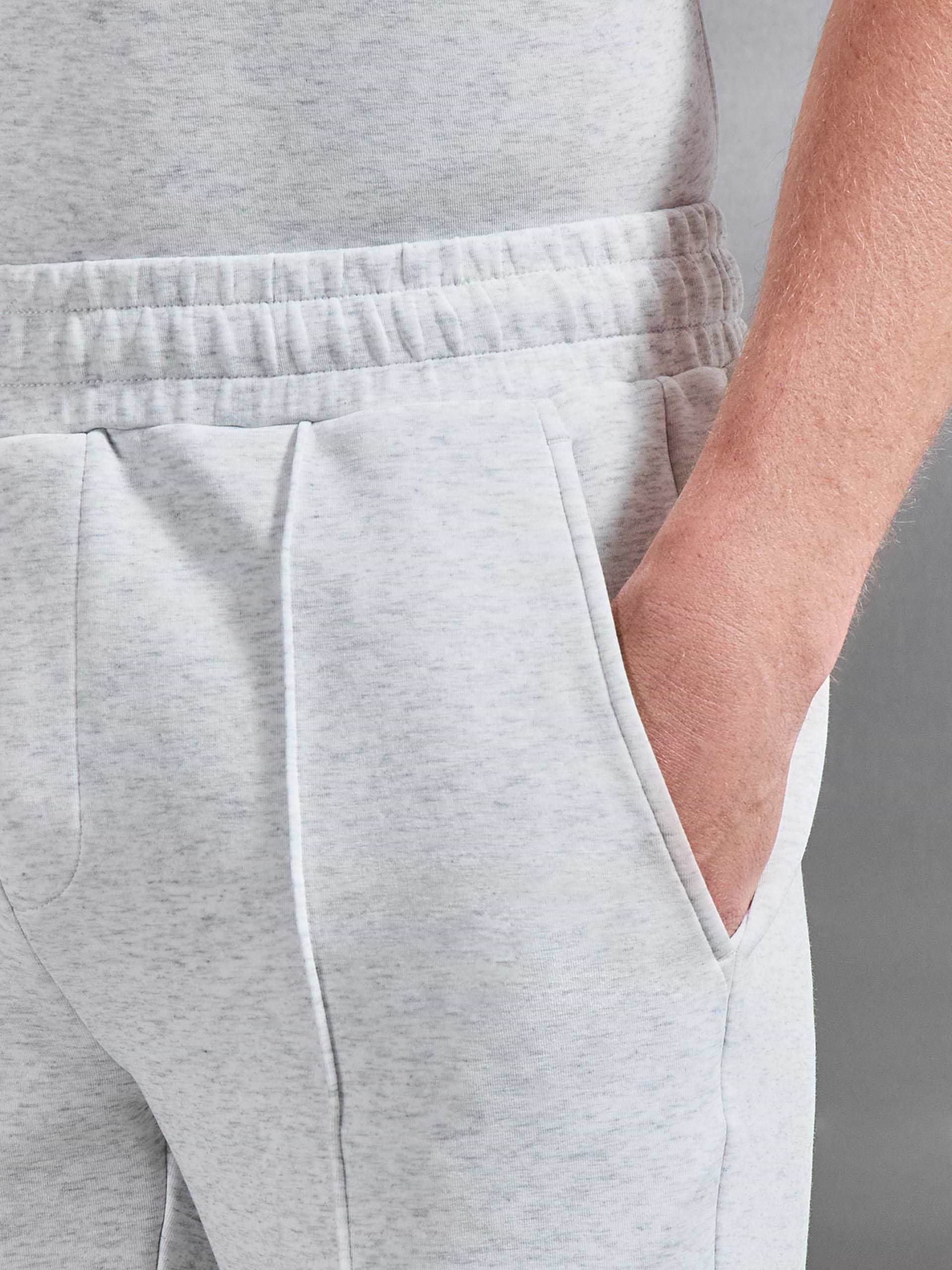 Everyday Luxe Short in White Marl