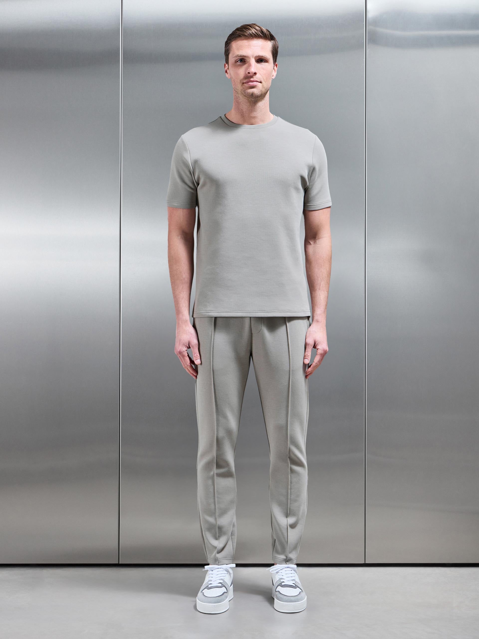 Mens Everyday Luxe Slim Fit Jogger in Stone