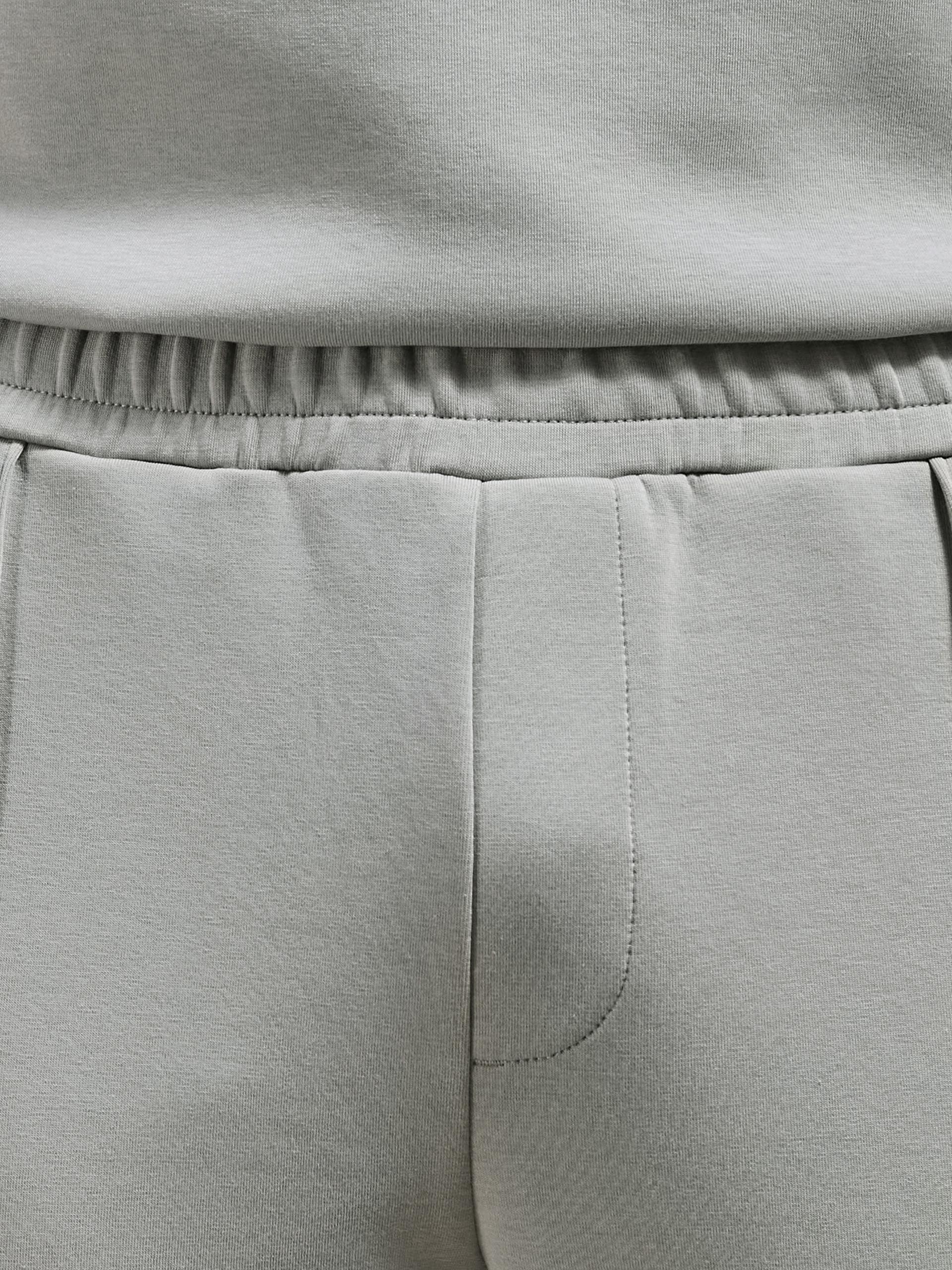 Mens Everyday Luxe Slim Fit Jogger in Stone