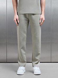 Mens Everyday Luxe Straight Leg Jogger in Stone