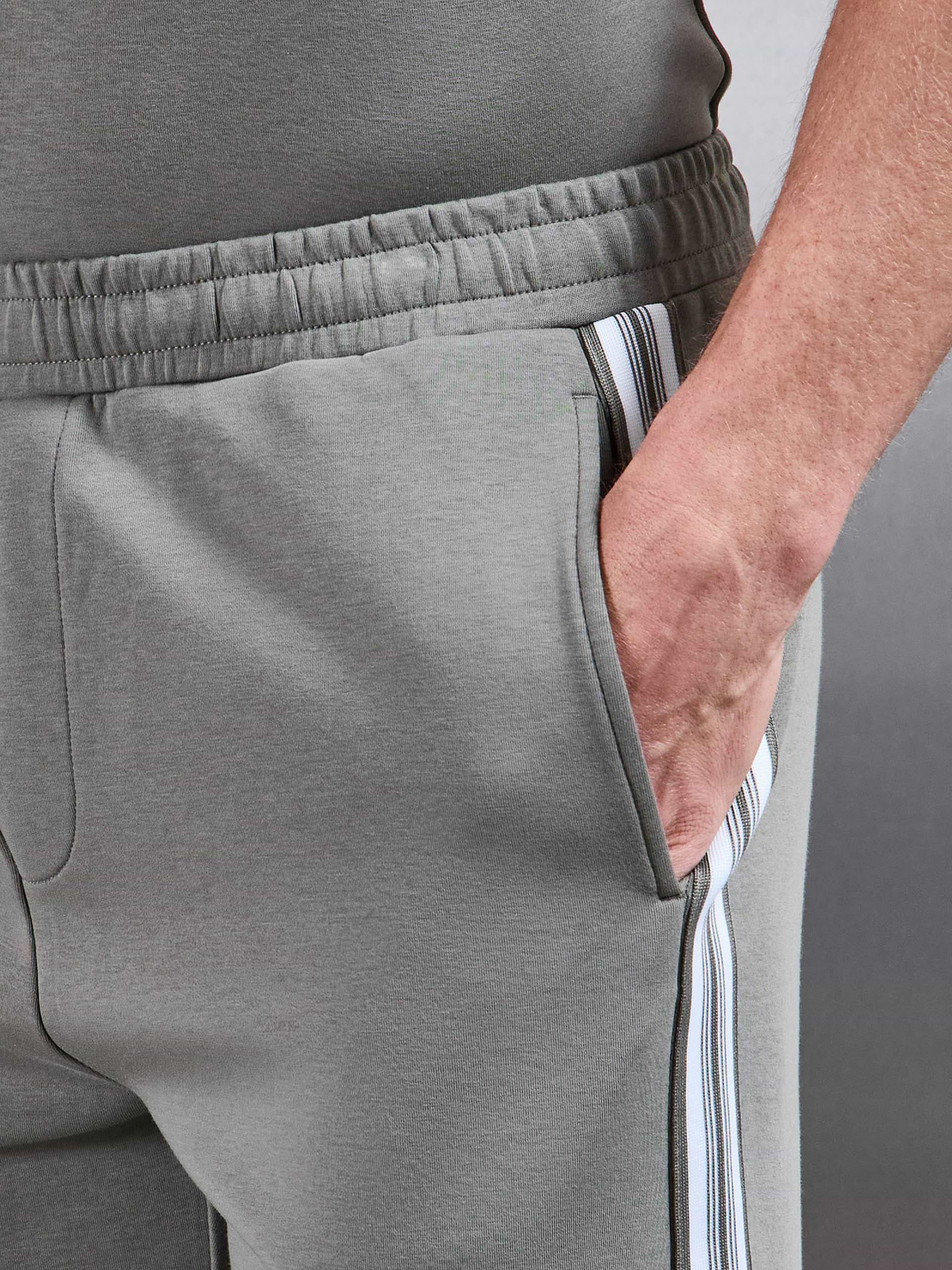 Everyday Luxe Stripe Short in Olive