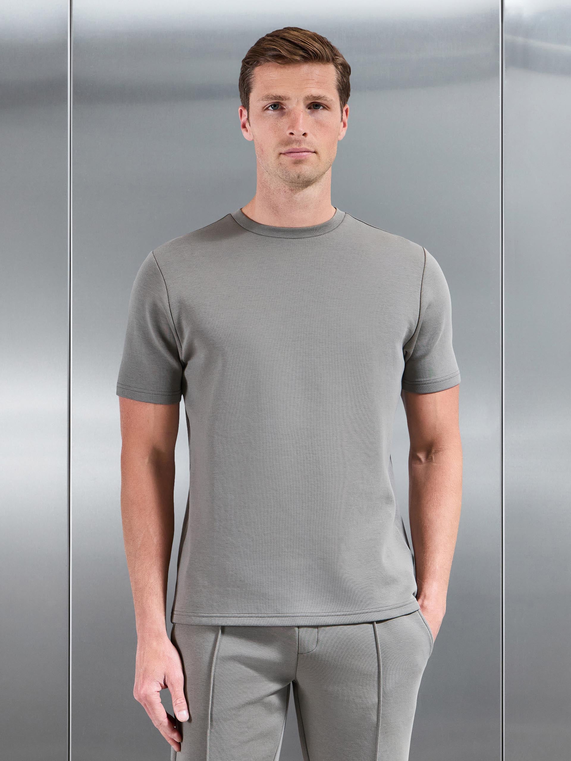 Mens Everyday Luxe T-Shirt in Olive