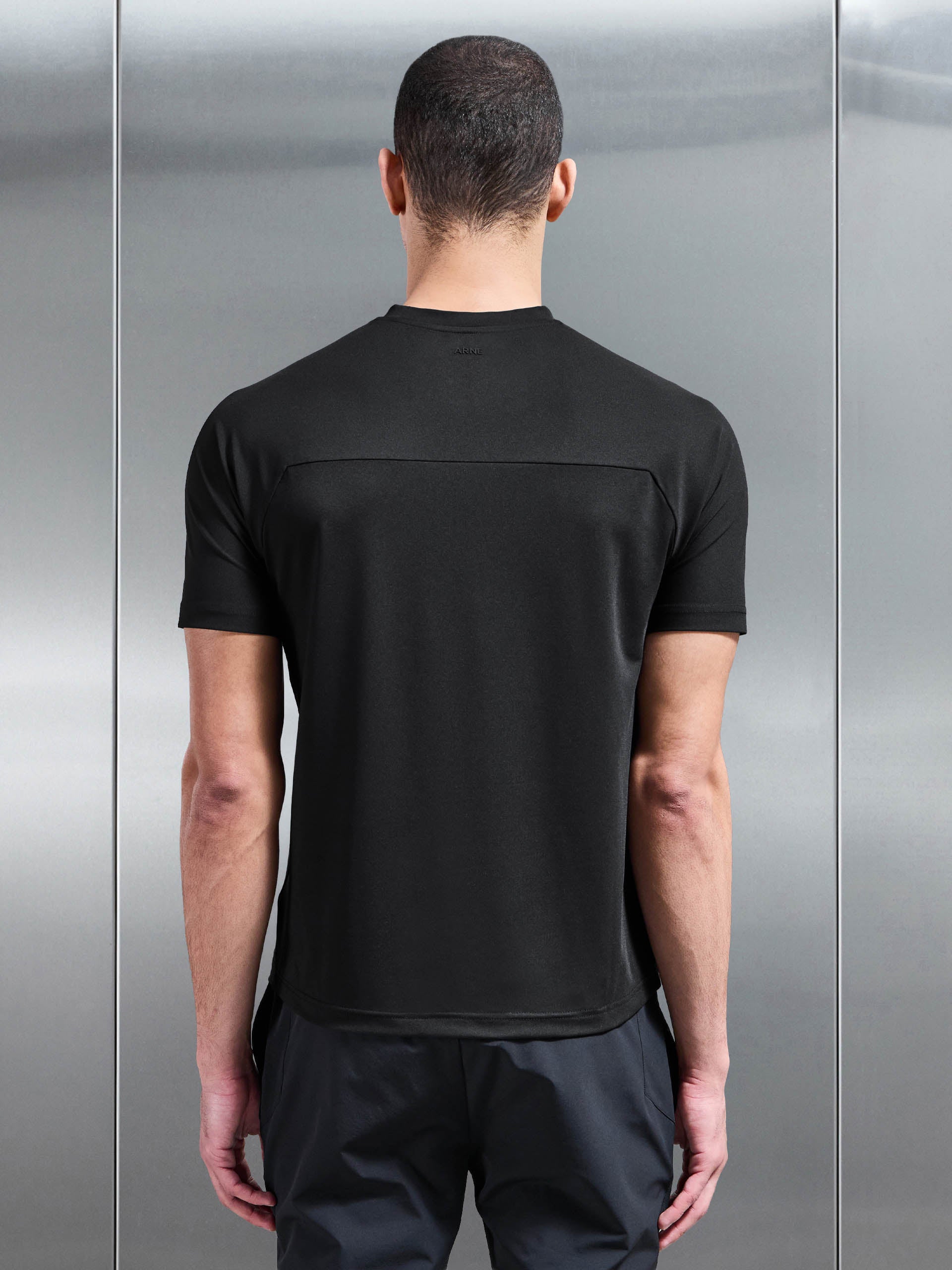 Mens Everyday Technical T-Shirt in Black