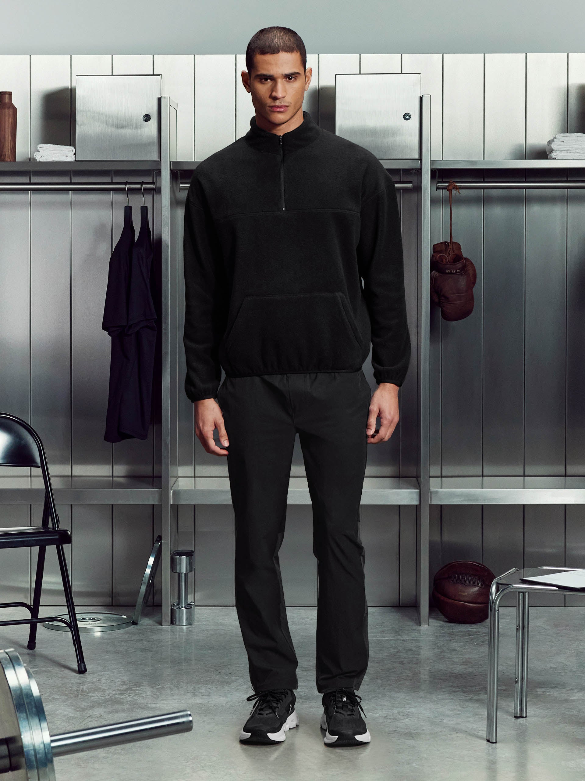 Mens Fleece Relaxed Fit Half Zip in Black
