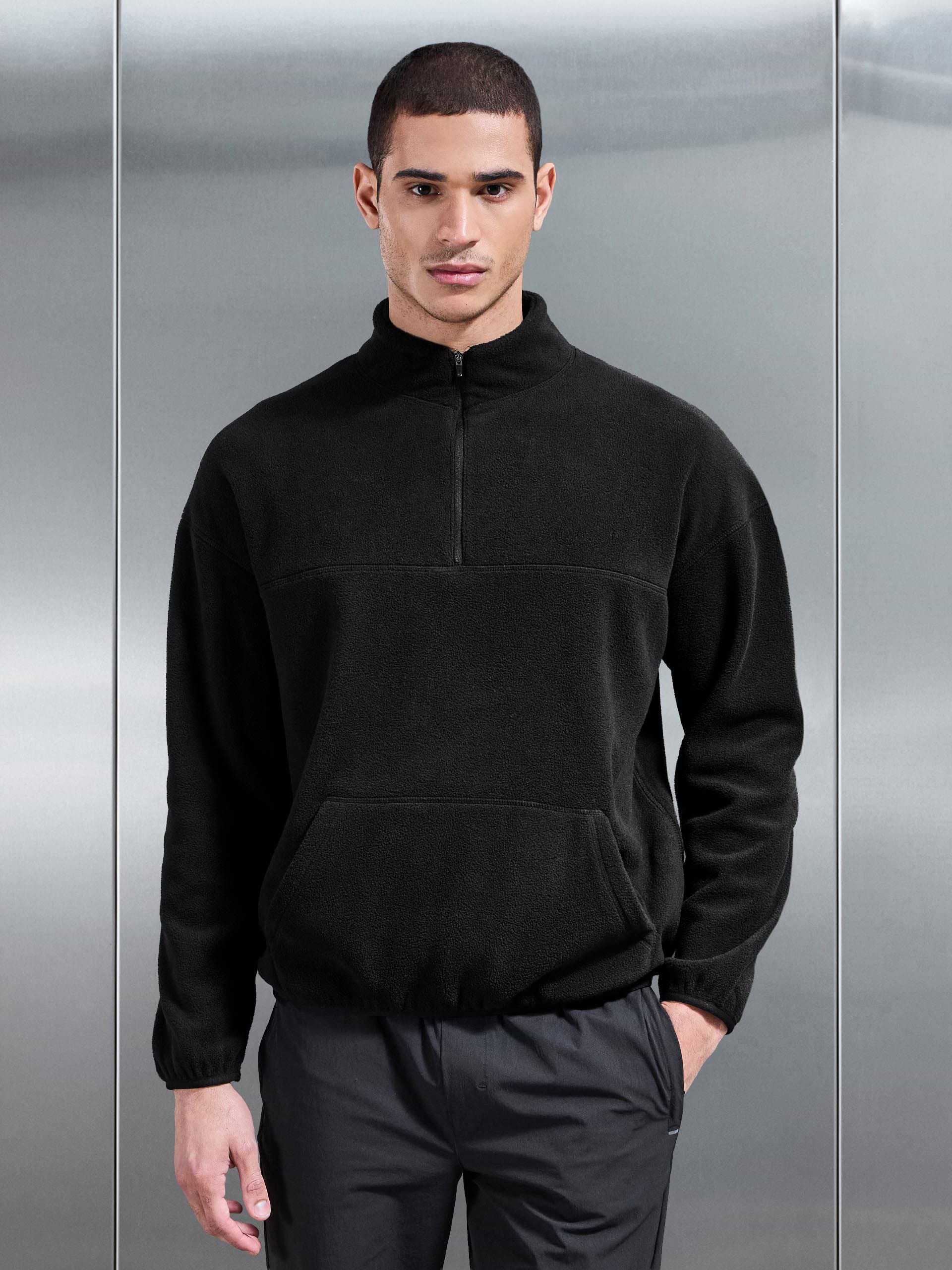 Fleece Relaxed Fit Half Zip in Black