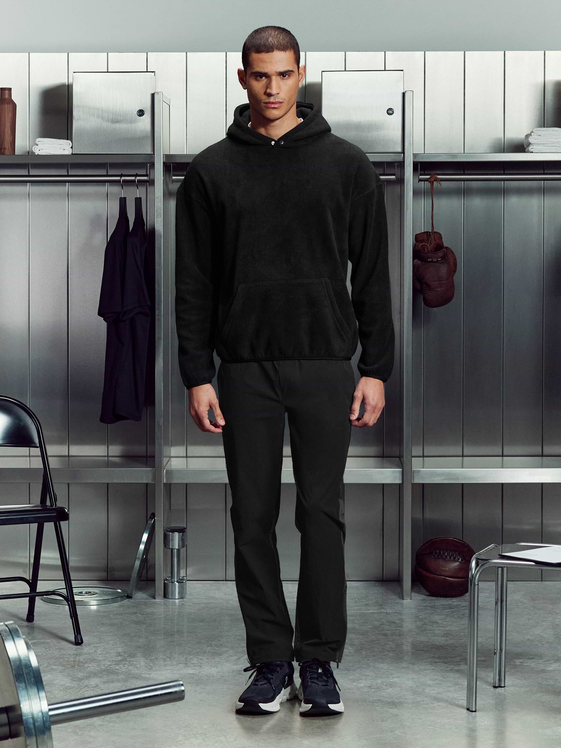 Mens Fleece Relaxed Fit Hoodie in Black