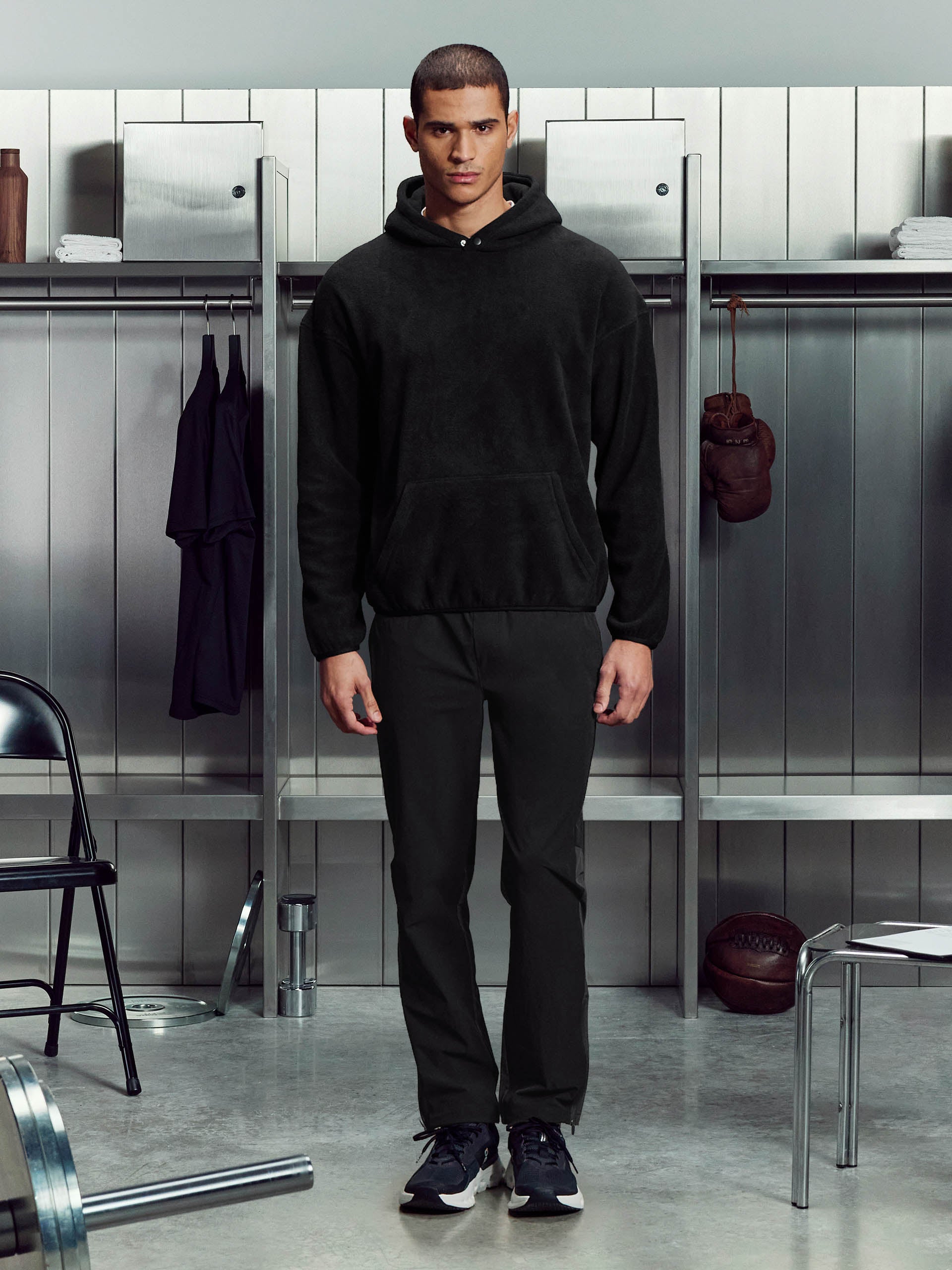 Mens Fleece Relaxed Fit Hoodie in Black