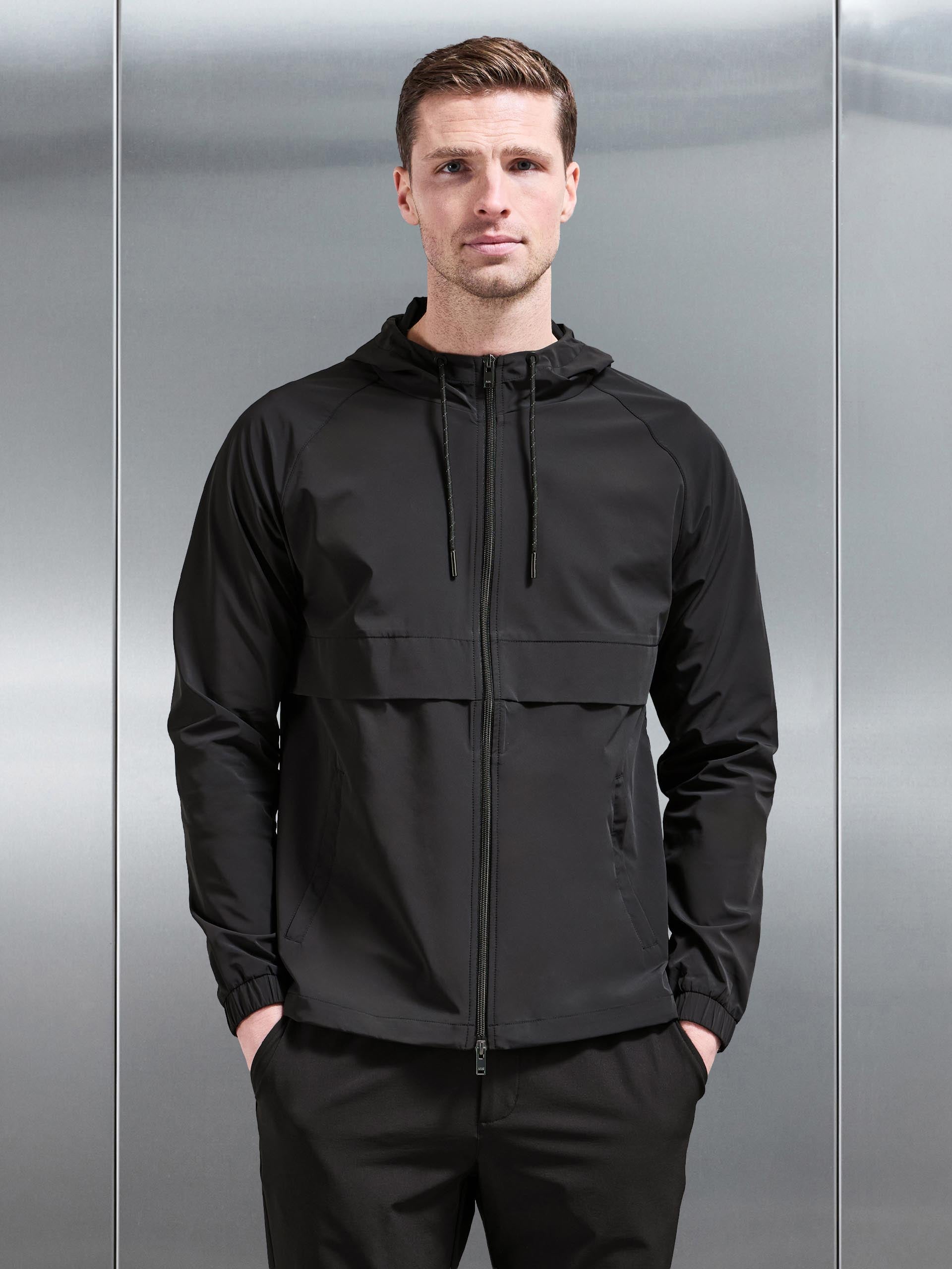 Mens Flex Shell Windbreaker in Black