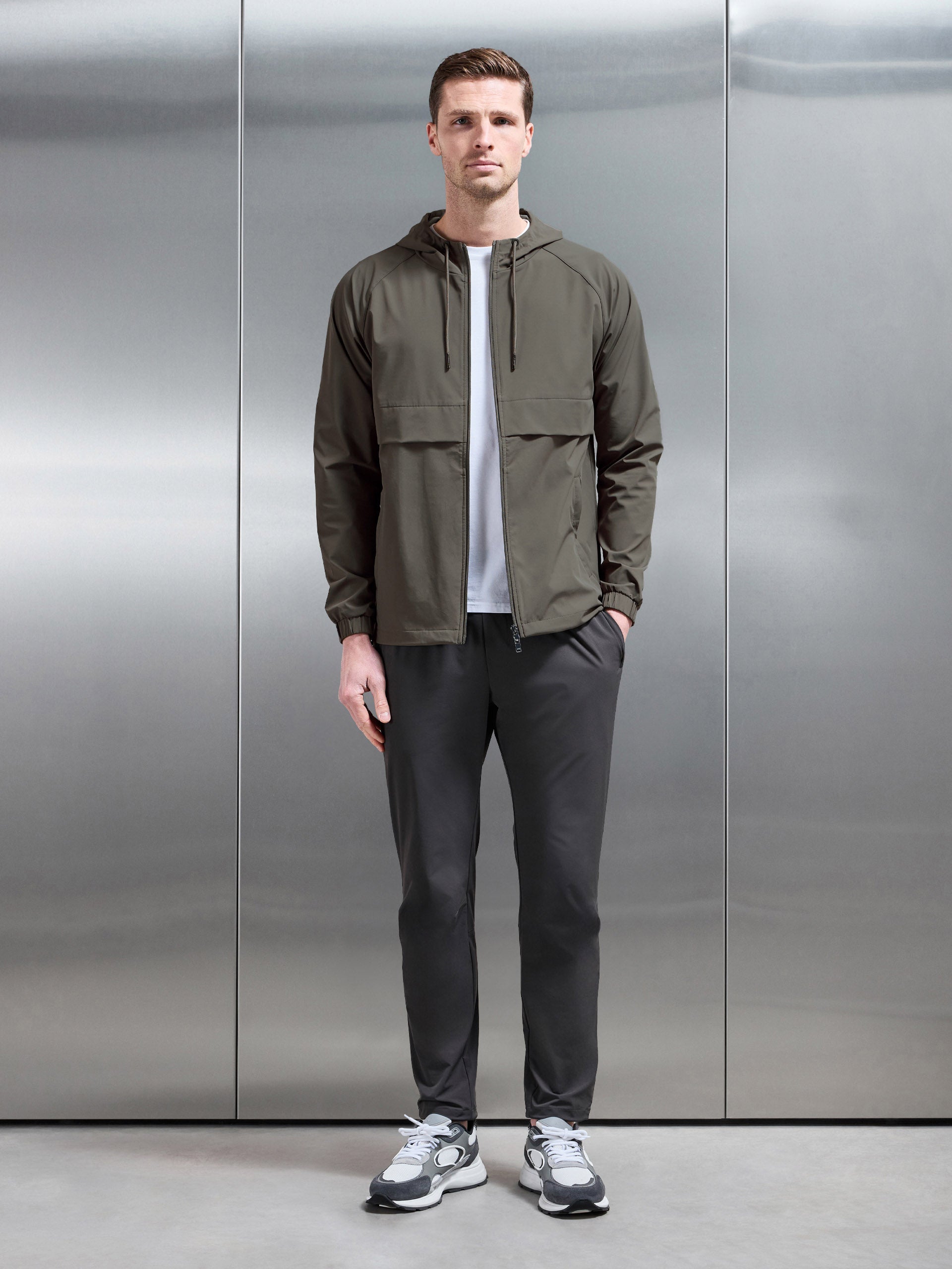 Mens Flex Shell Windbreaker in Olive