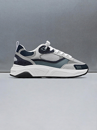 Mens Flow Runner in Air Force Blue