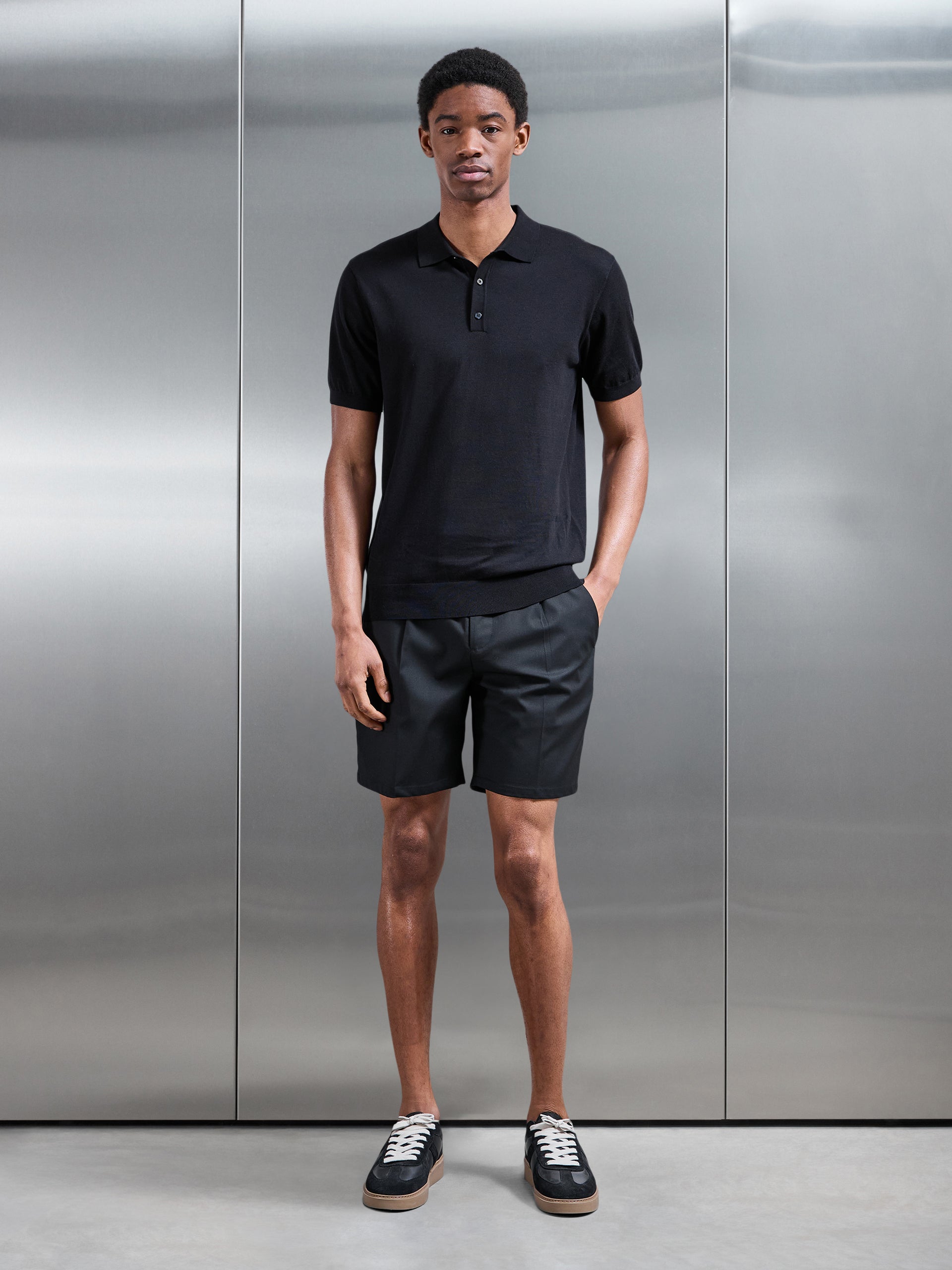 Mens Formal Stretch Side Adjuster Short in Black