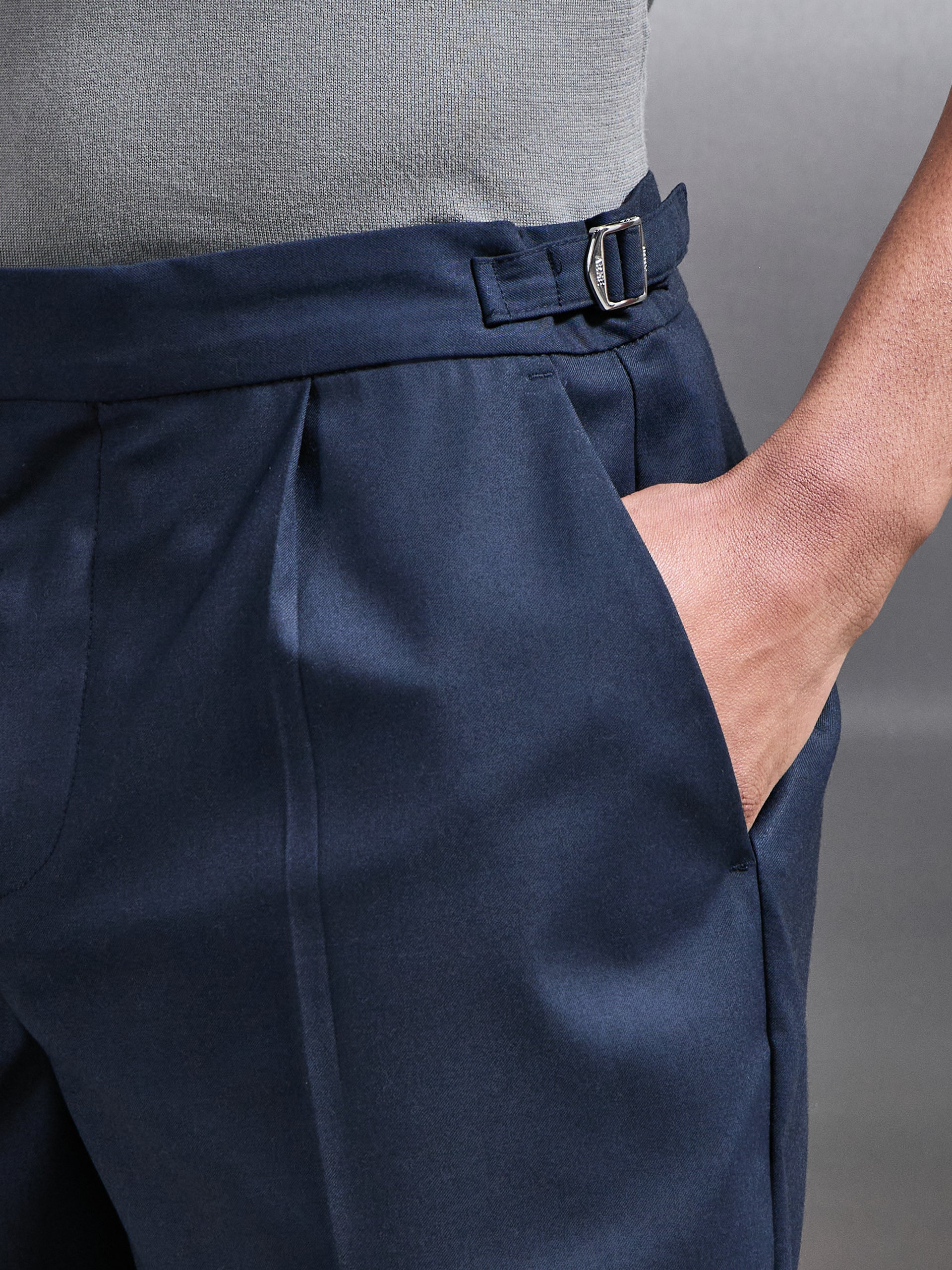 Mens Formal Stretch Side Adjuster Short in Navy