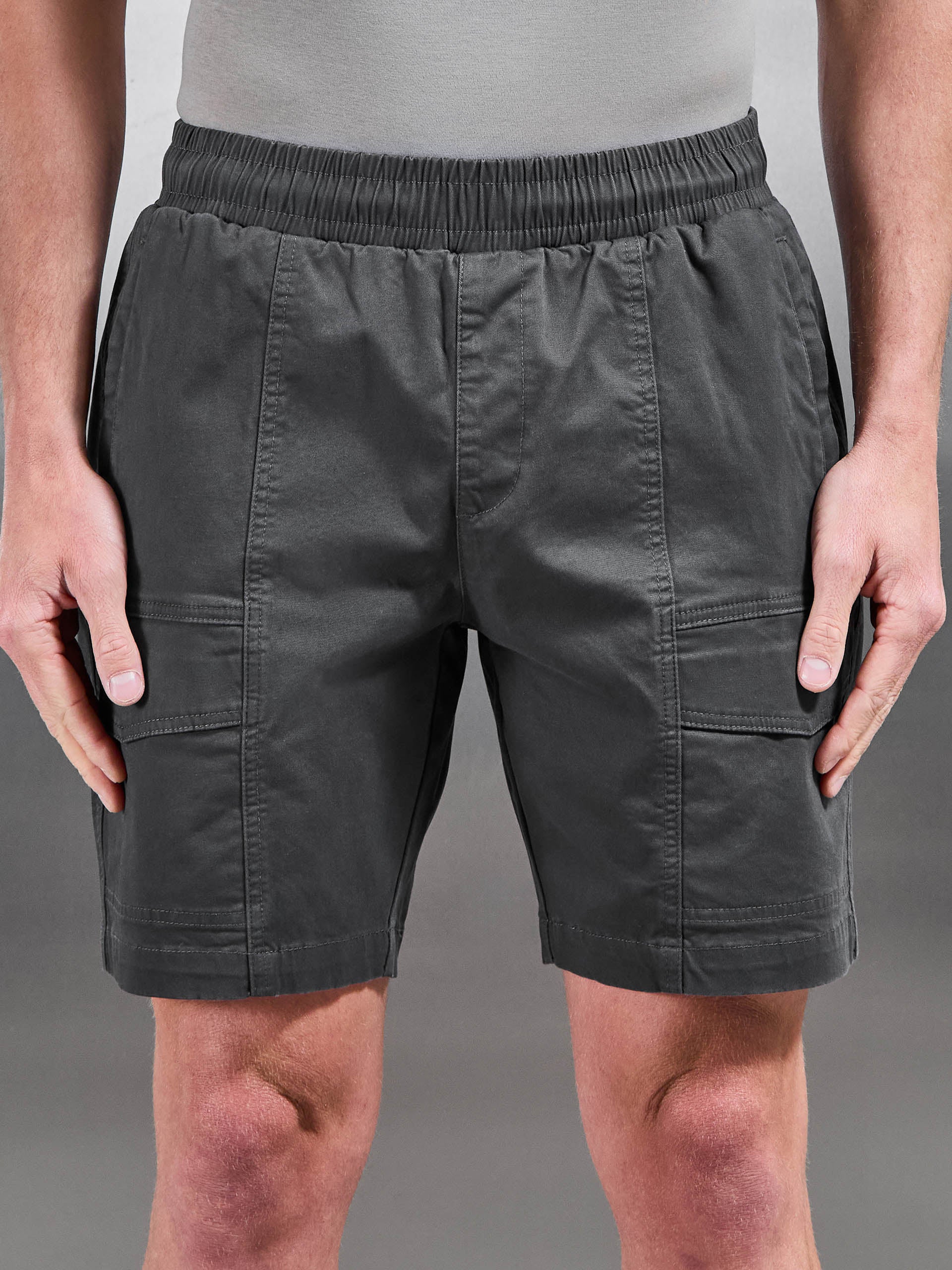 Mens Front Stitch Cotton Cargo Short in Grey
