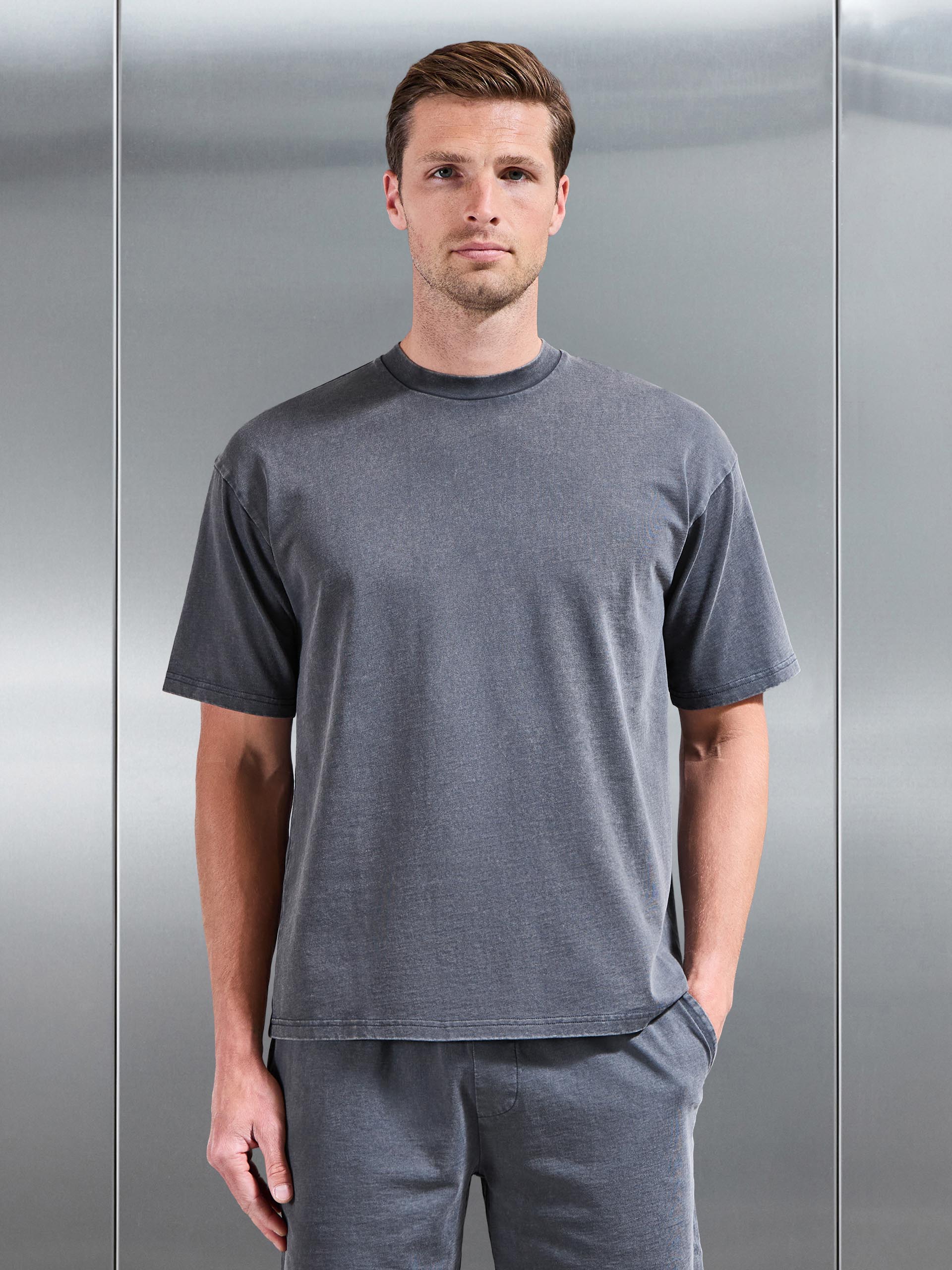 Mens Garment Dye Relaxed T-Shirt in Grey