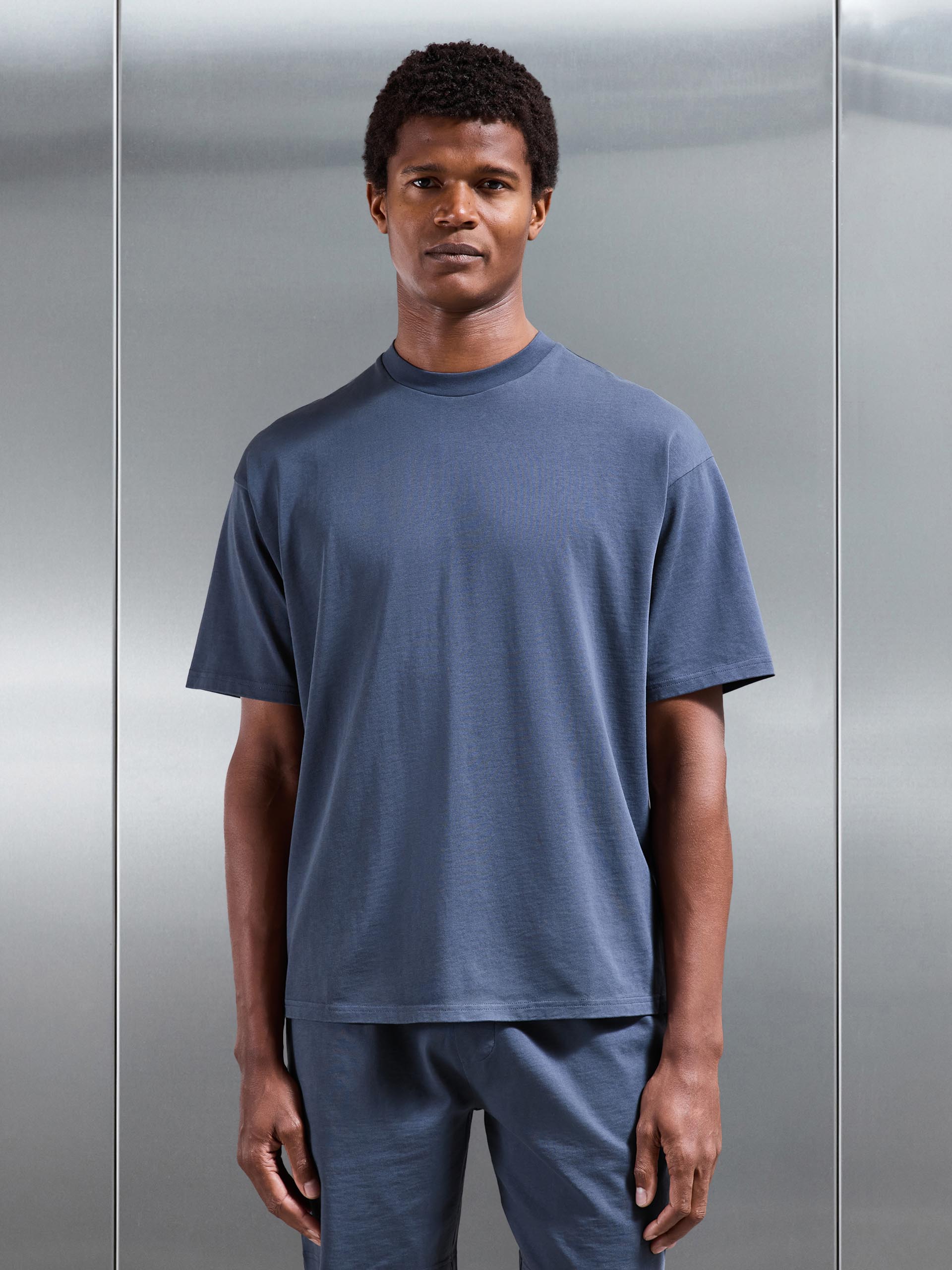 Mens Garment Dye Relaxed T-Shirt in Slate Blue
