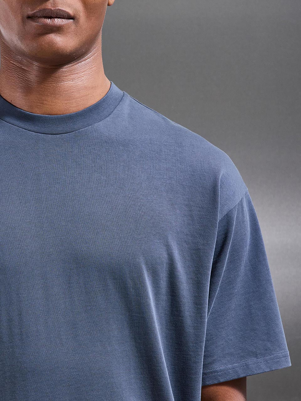 Mens Garment Dye Relaxed T-Shirt in Slate Blue
