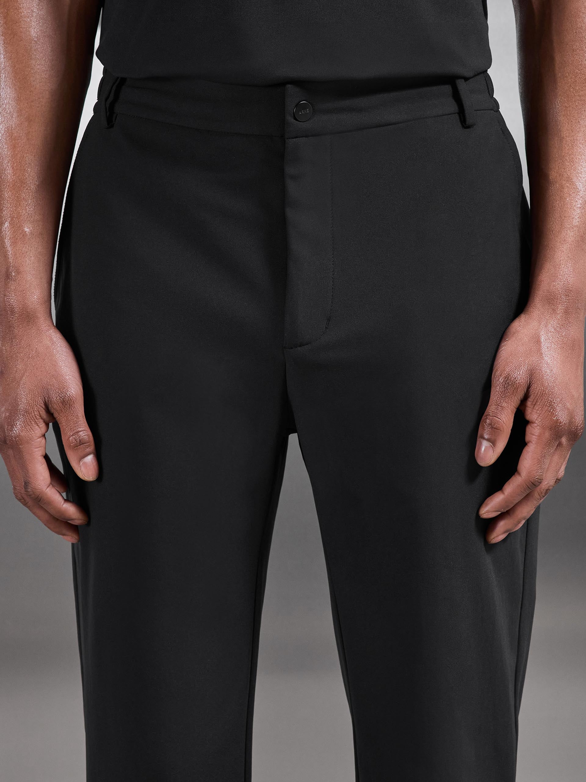 Mens Golf Trouser in Black