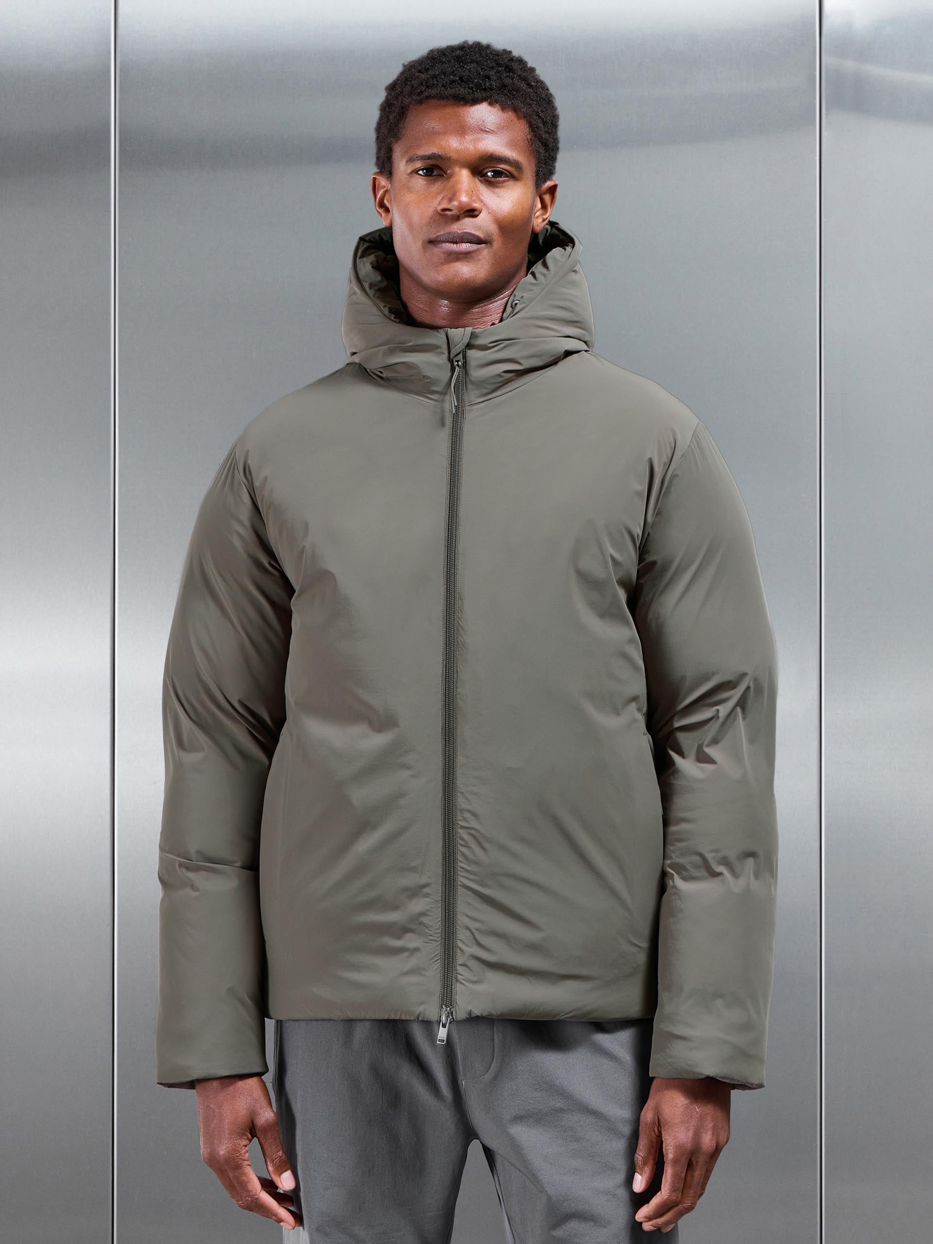 Mens Hooded Puffer Jacket in Olive