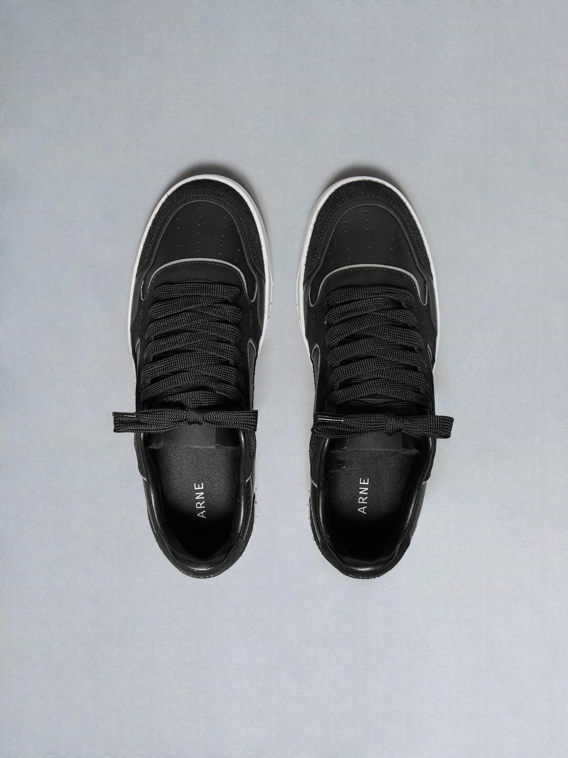 Hoop Trainer in Black