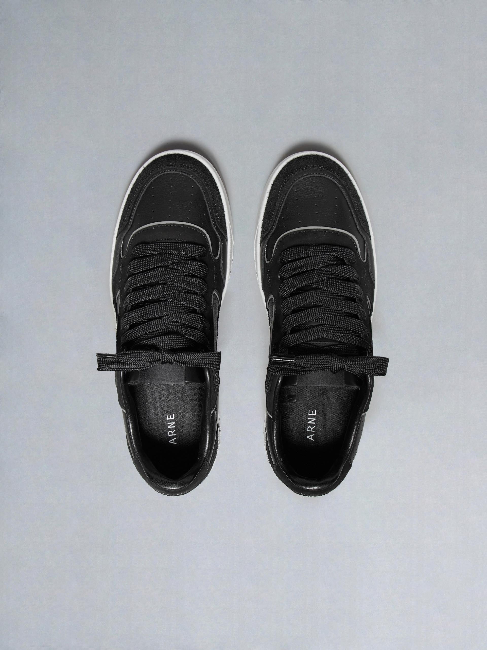 Mens Hoop Trainer in Black