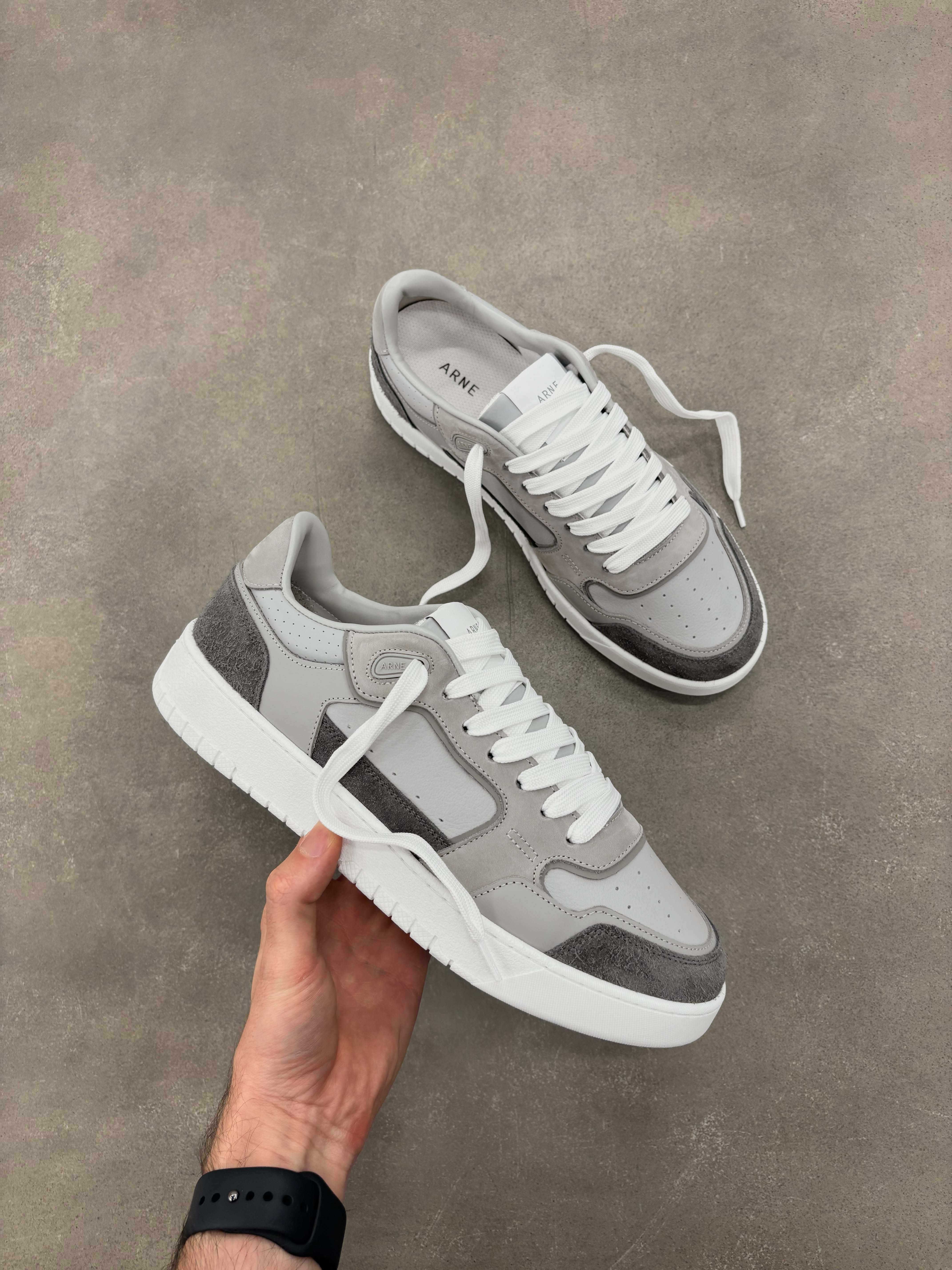 Hoop Trainer in Grey