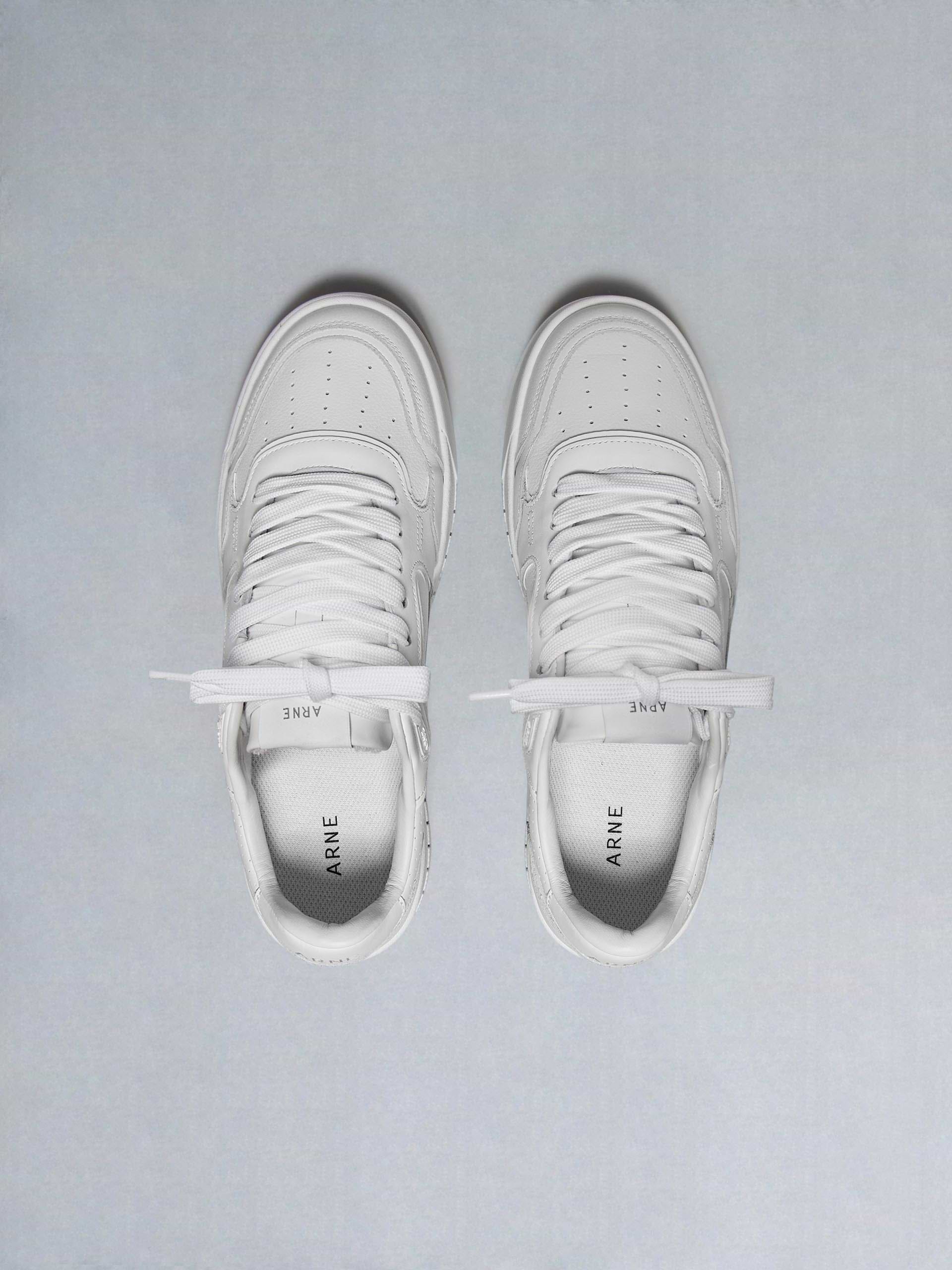 Hoop Trainer in Triple White