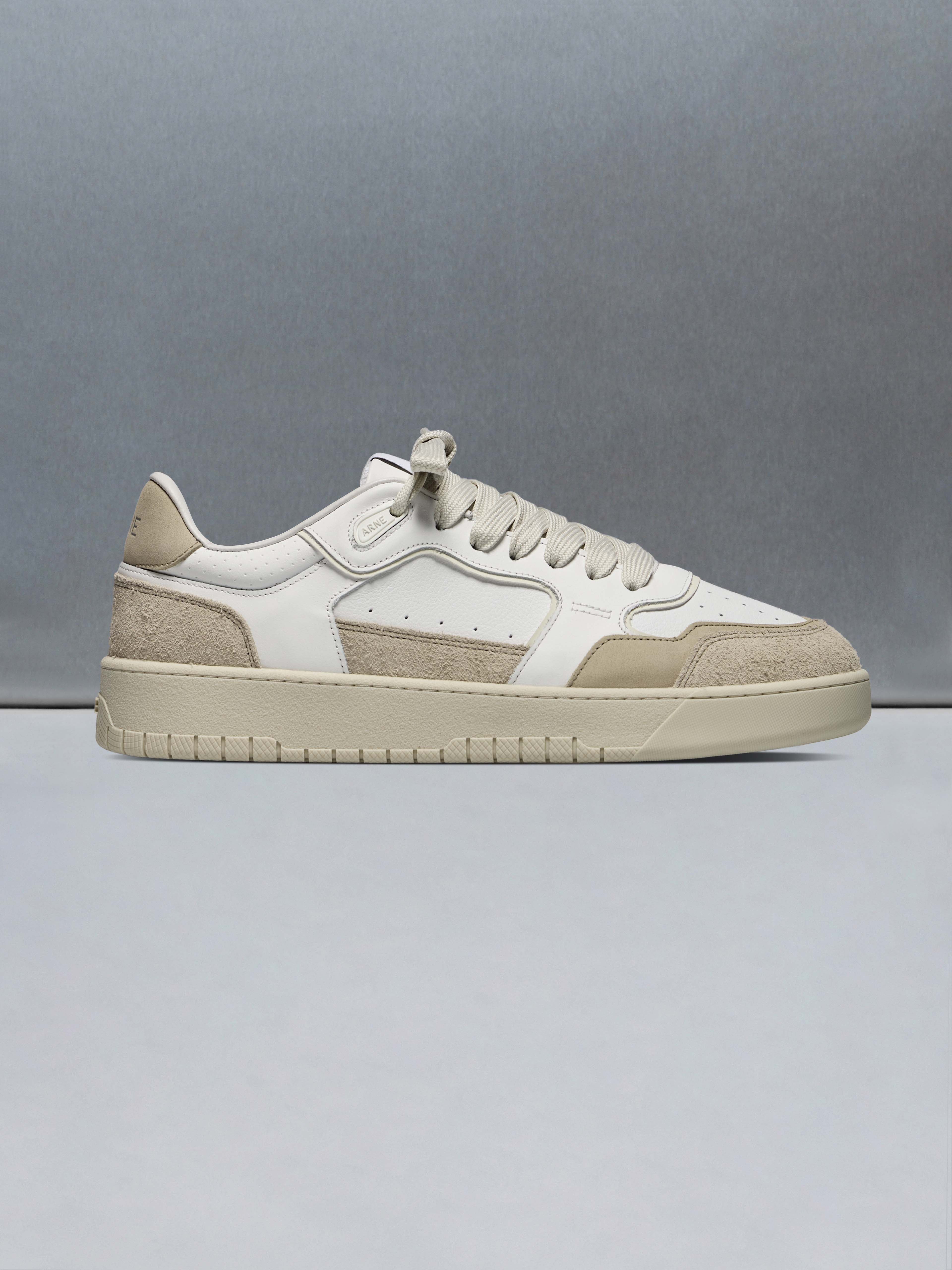 Mens Hoop Trainer in White Beige