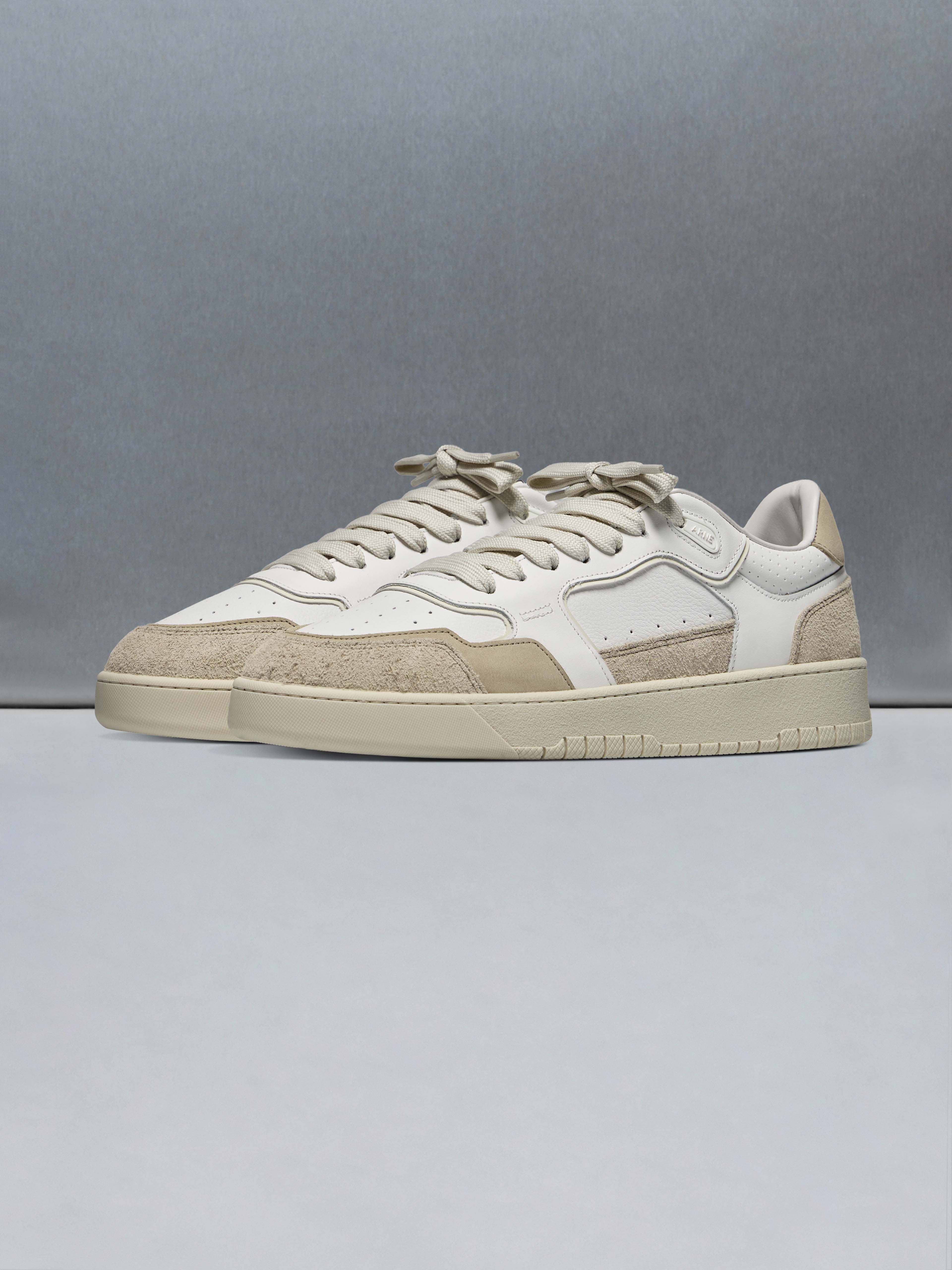 Mens Hoop Trainer in White Beige