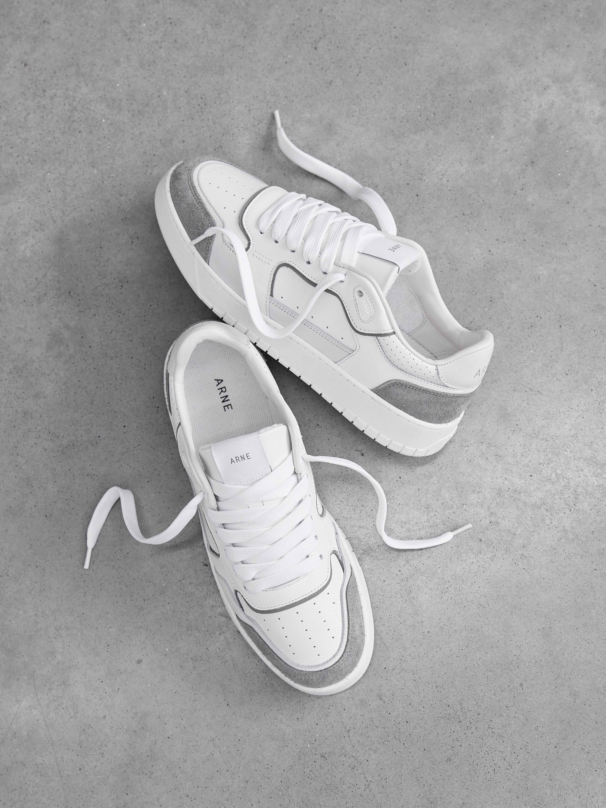 Mens Hoop Trainer in White Grey