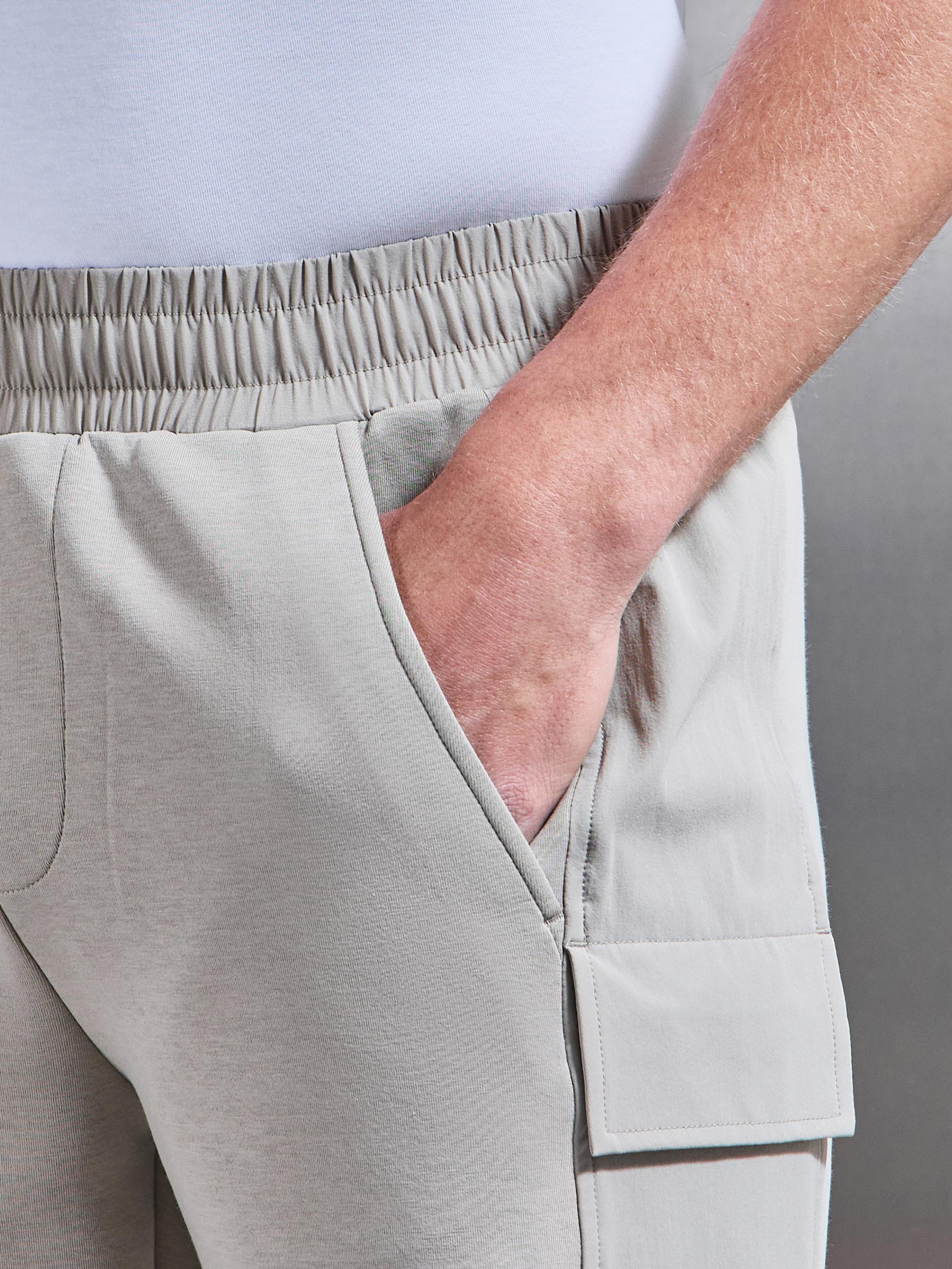Mens Hybrid Cargo Short in Stone