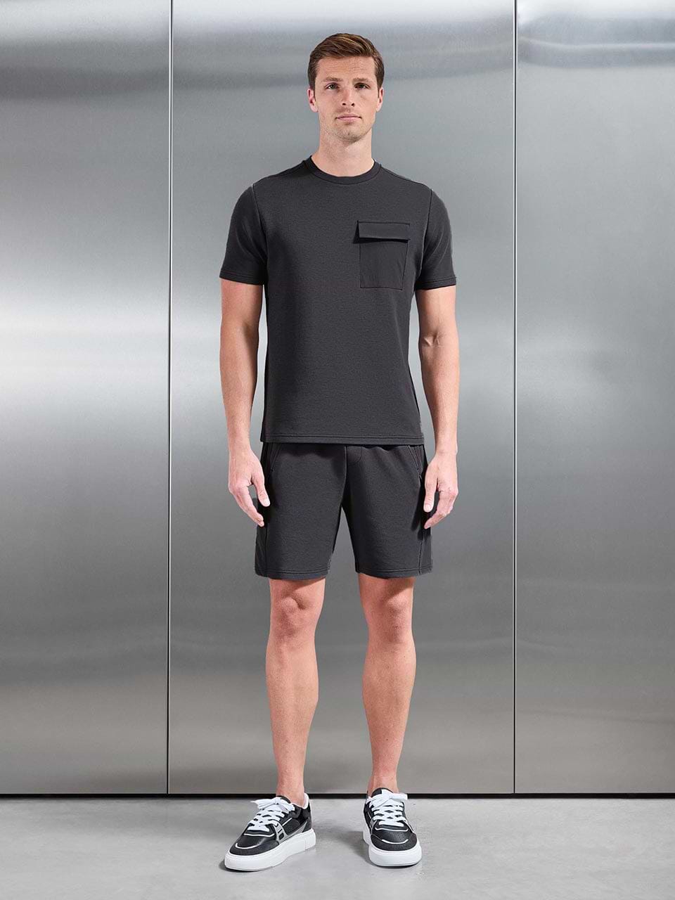 Mens Hybrid Cargo T-Shirt in Black