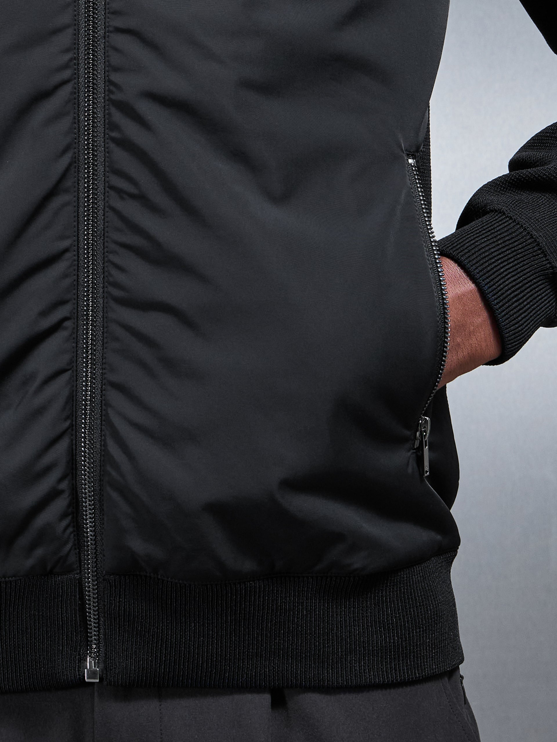 Mens Hybrid Knitted Windbreaker in Black