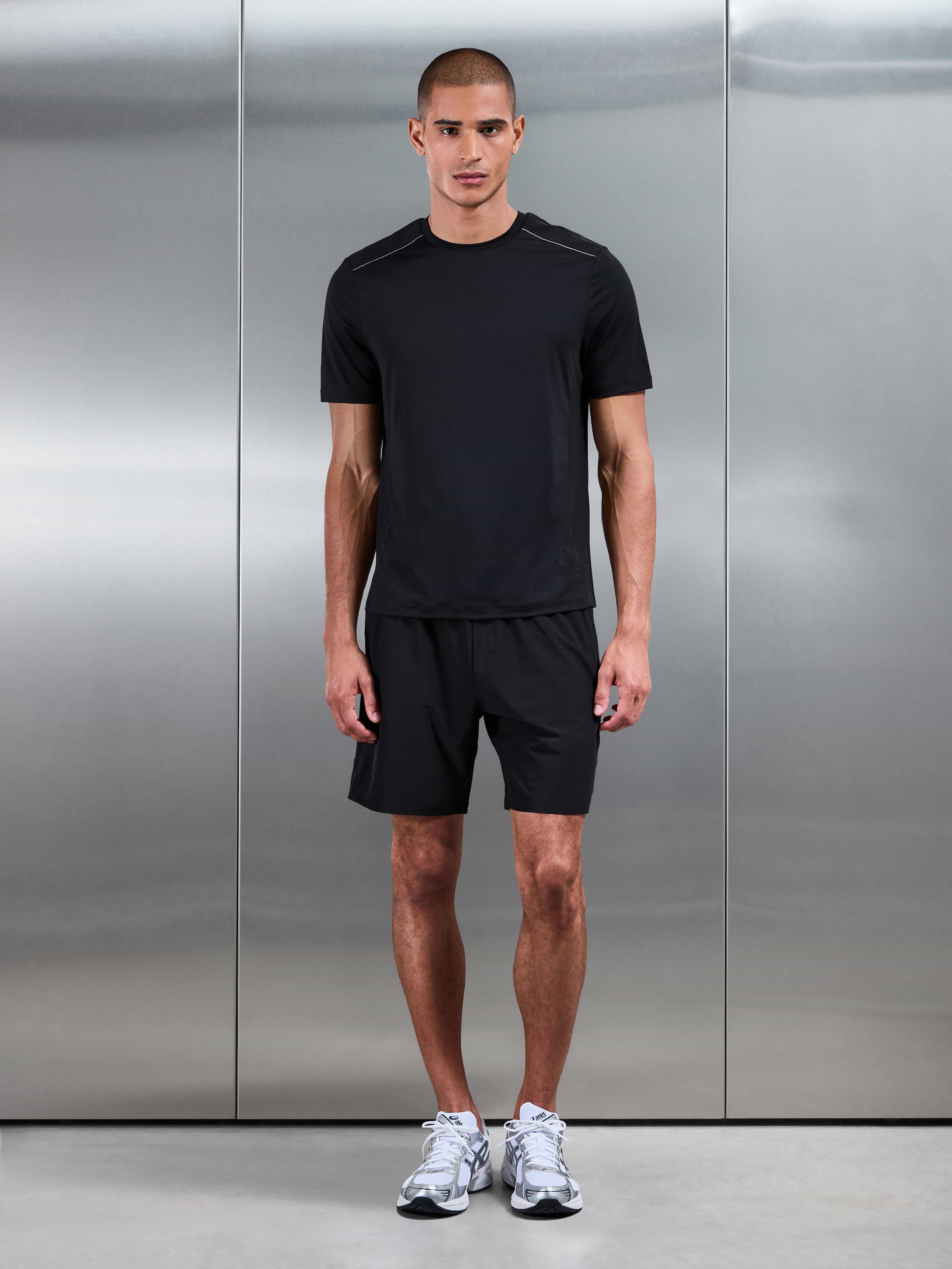 Mens Hybrid Mesh Short in Black