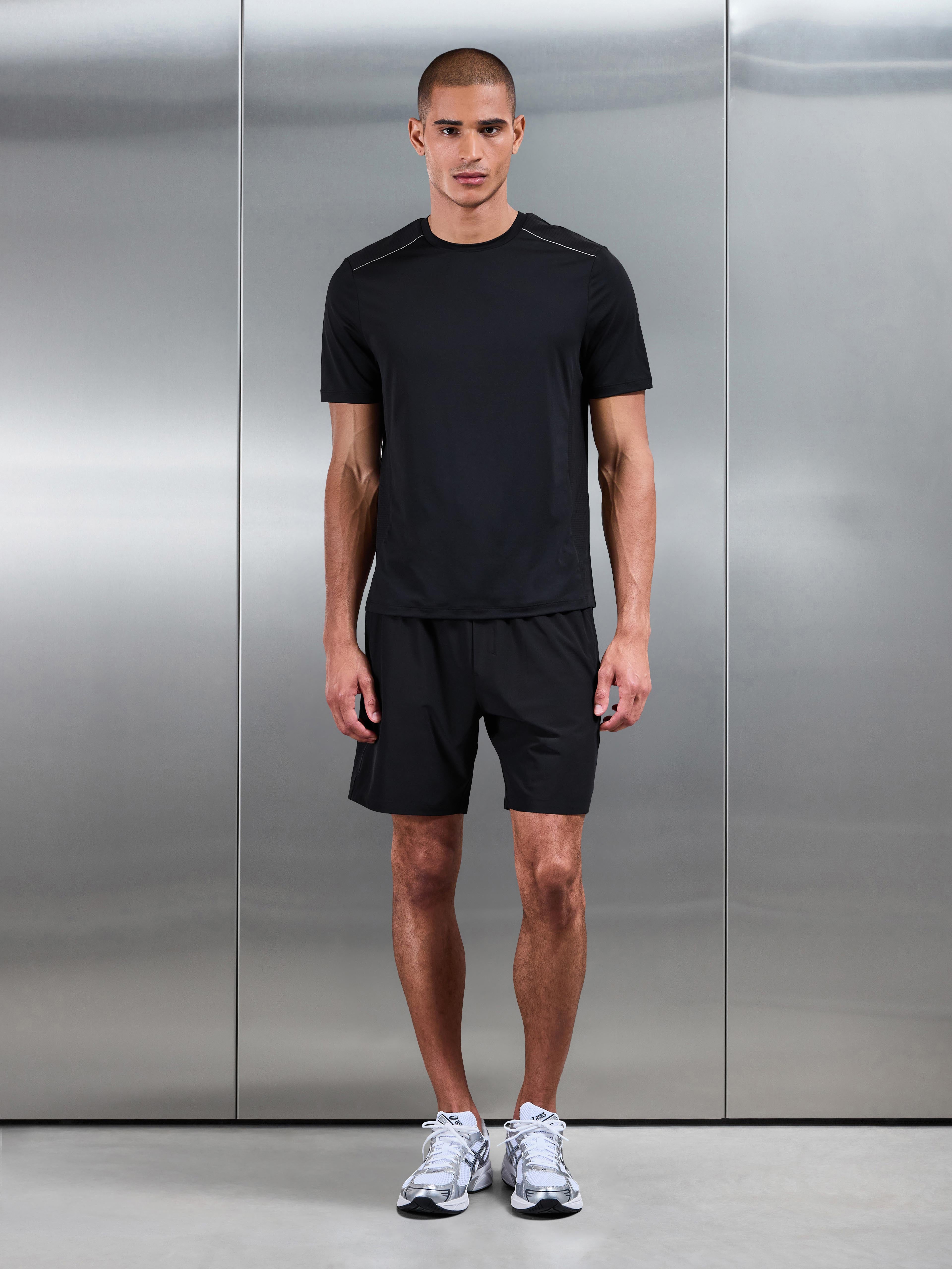 Mens Hybrid Mesh Short in Black
