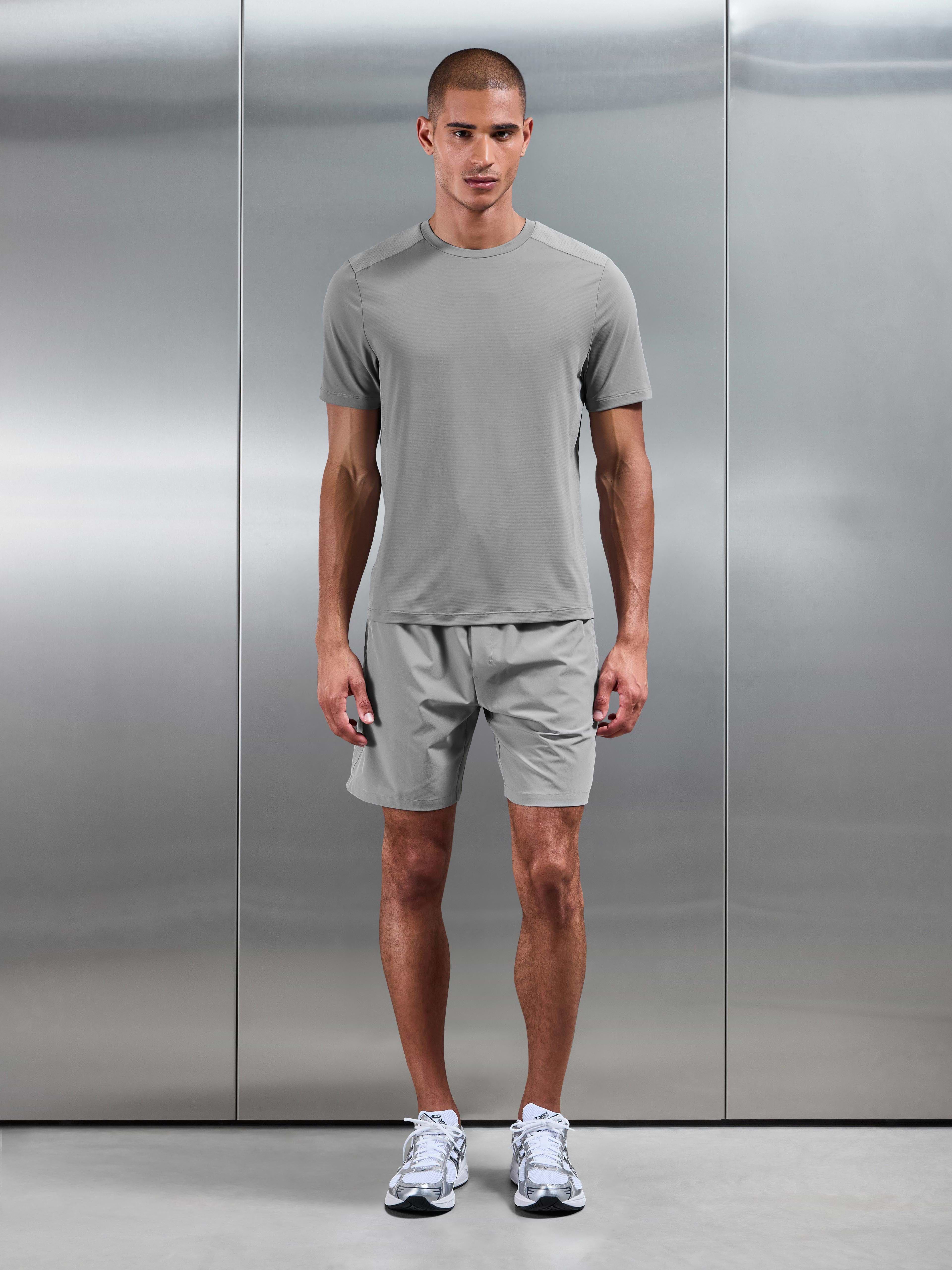 Mens Hybrid Mesh Short in Mid Grey
