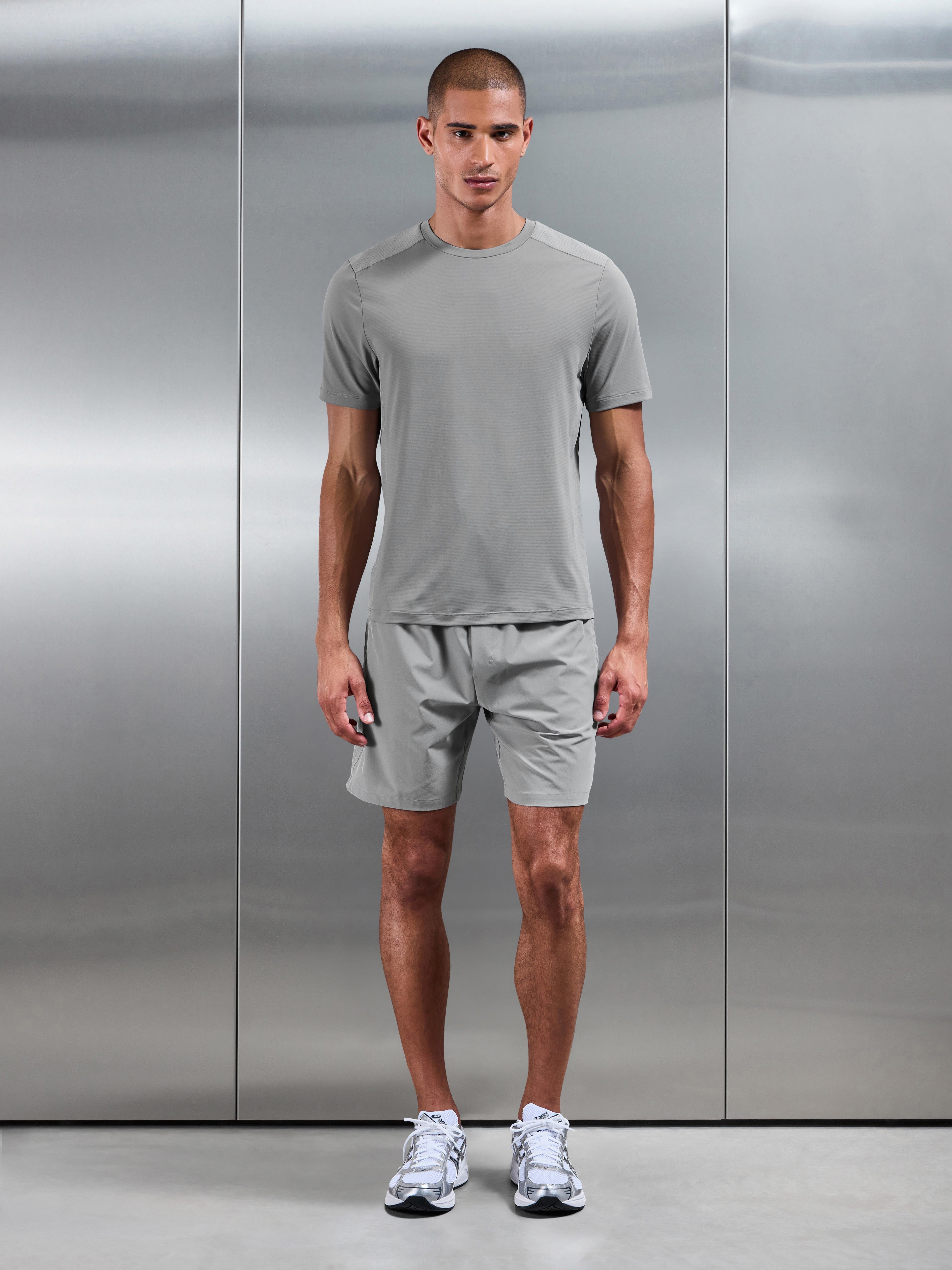 Mens Hybrid Mesh Short in Mid Grey