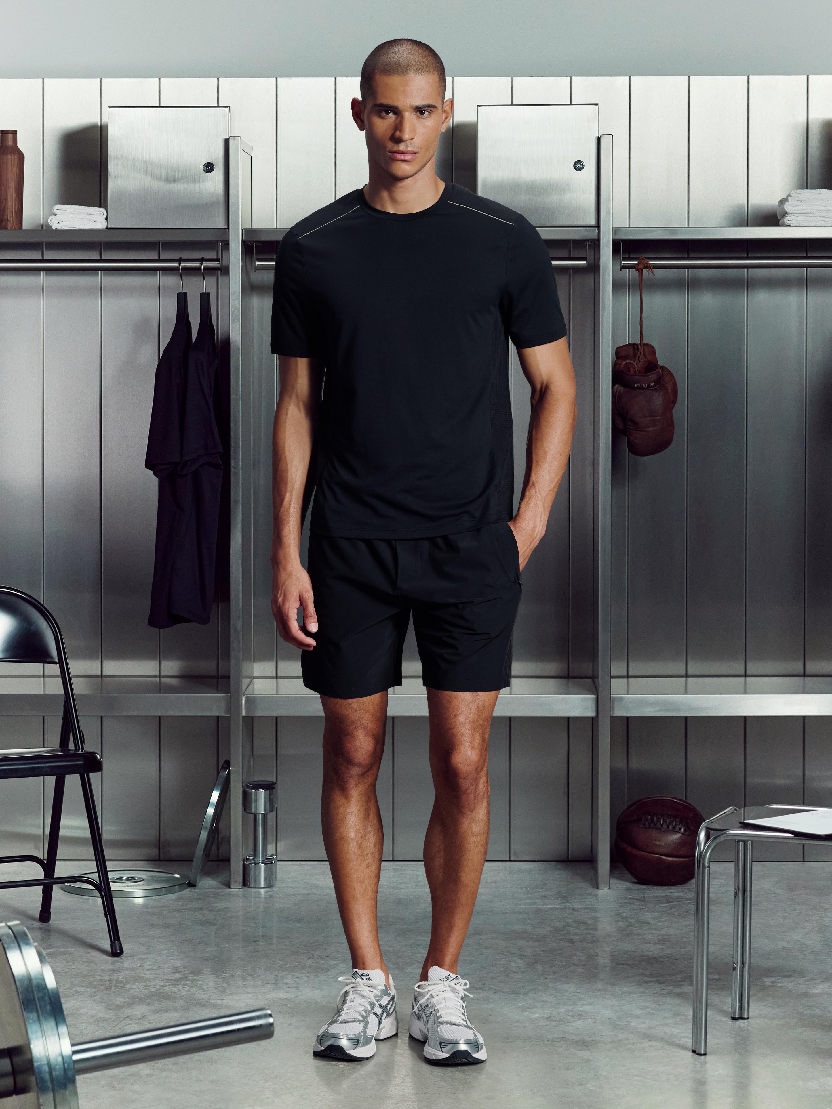 Mens Hybrid Mesh T-Shirt in Black