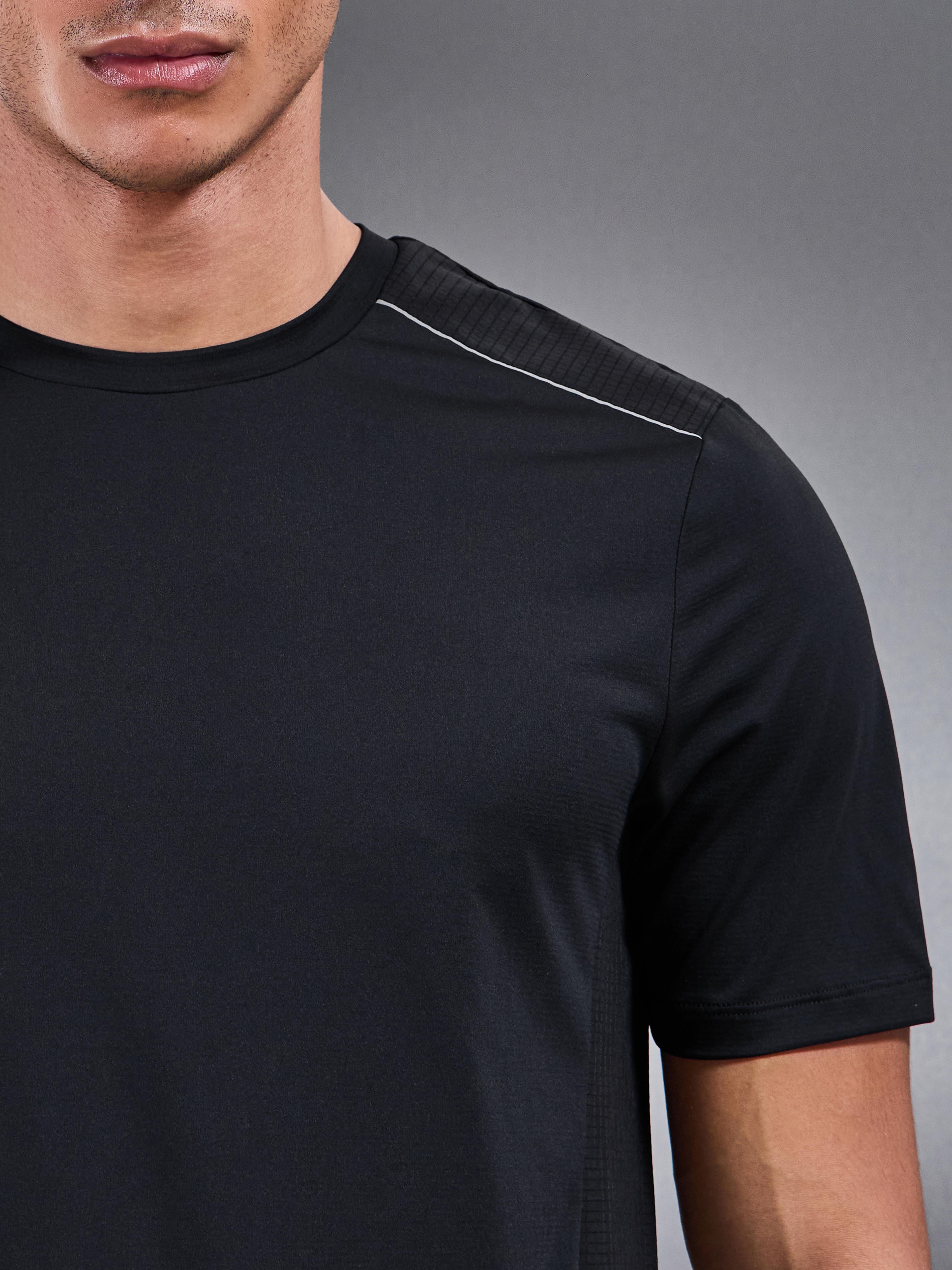Mens Hybrid Mesh T-Shirt in Black