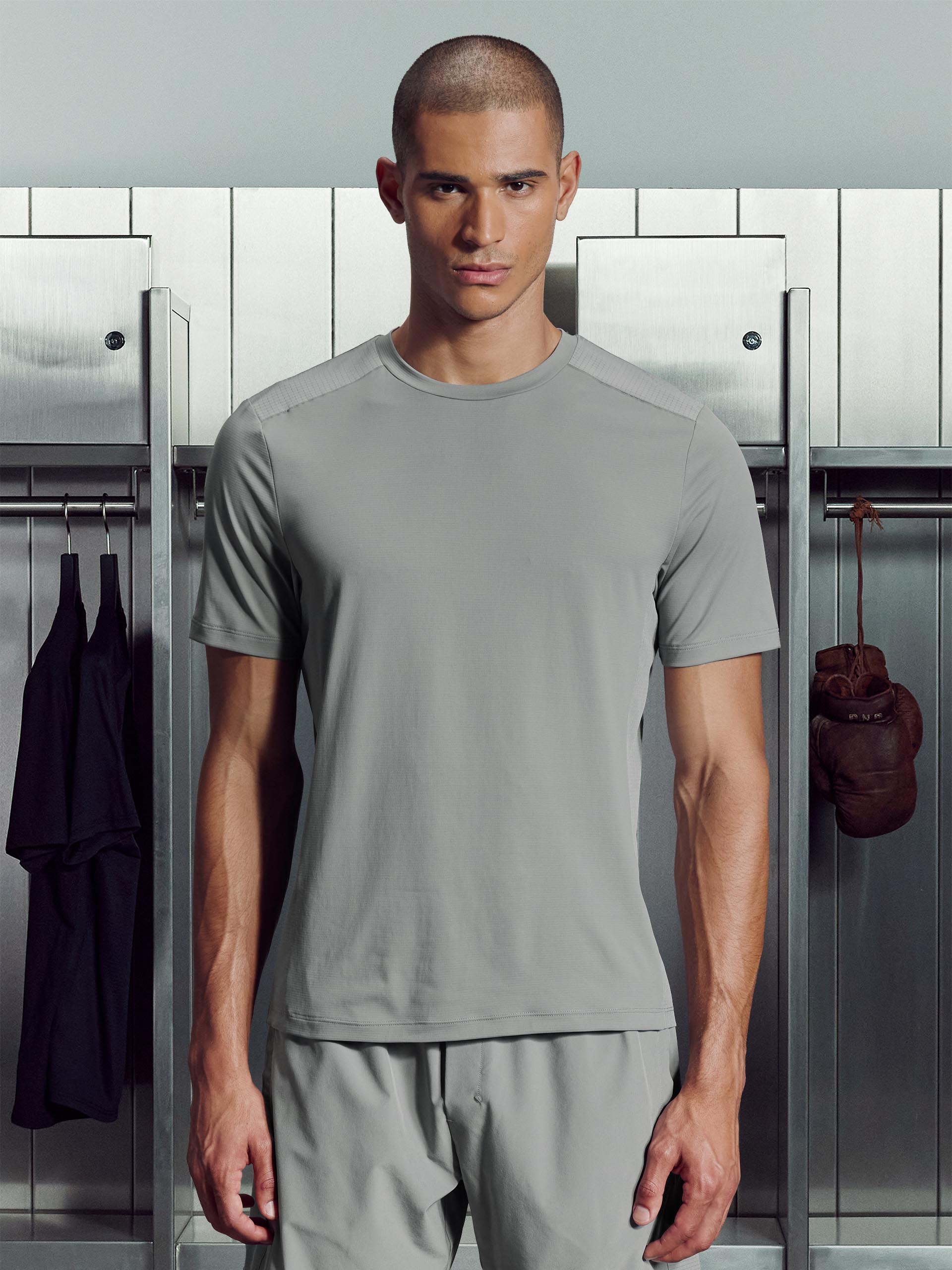 Mens Hybrid Mesh T-Shirt in Mid Grey